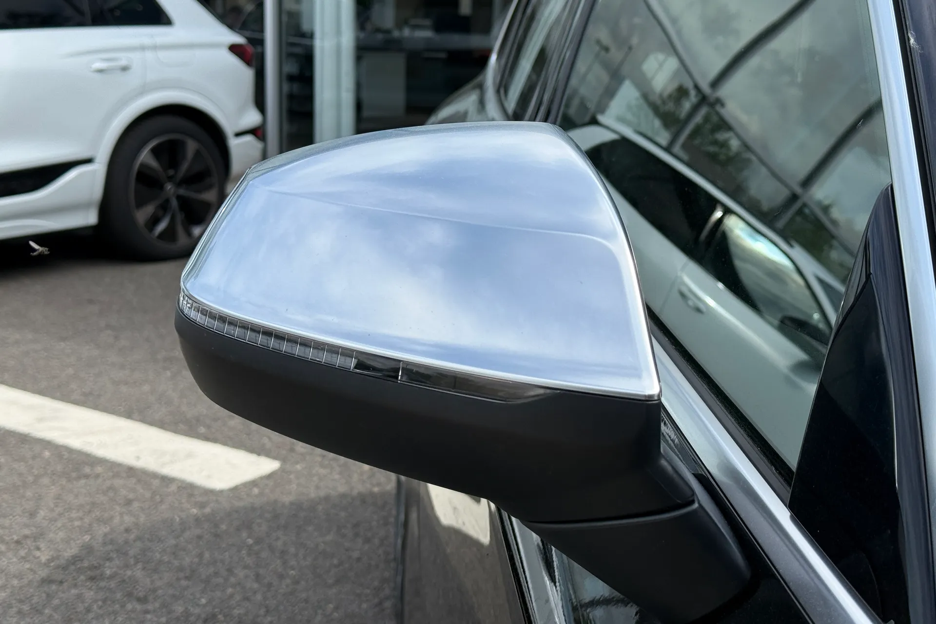 Audi Q5 thumbnail image number 13