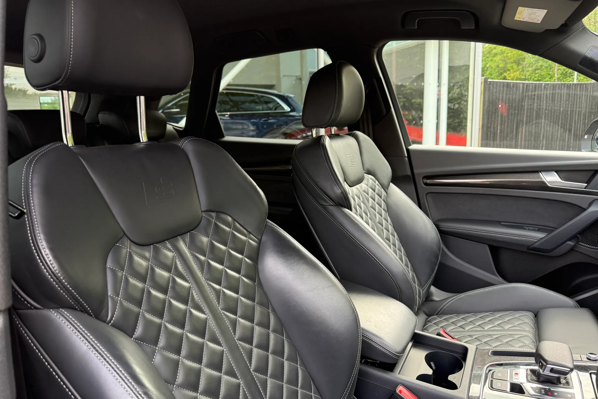 Audi Q5 thumbnail image number 30