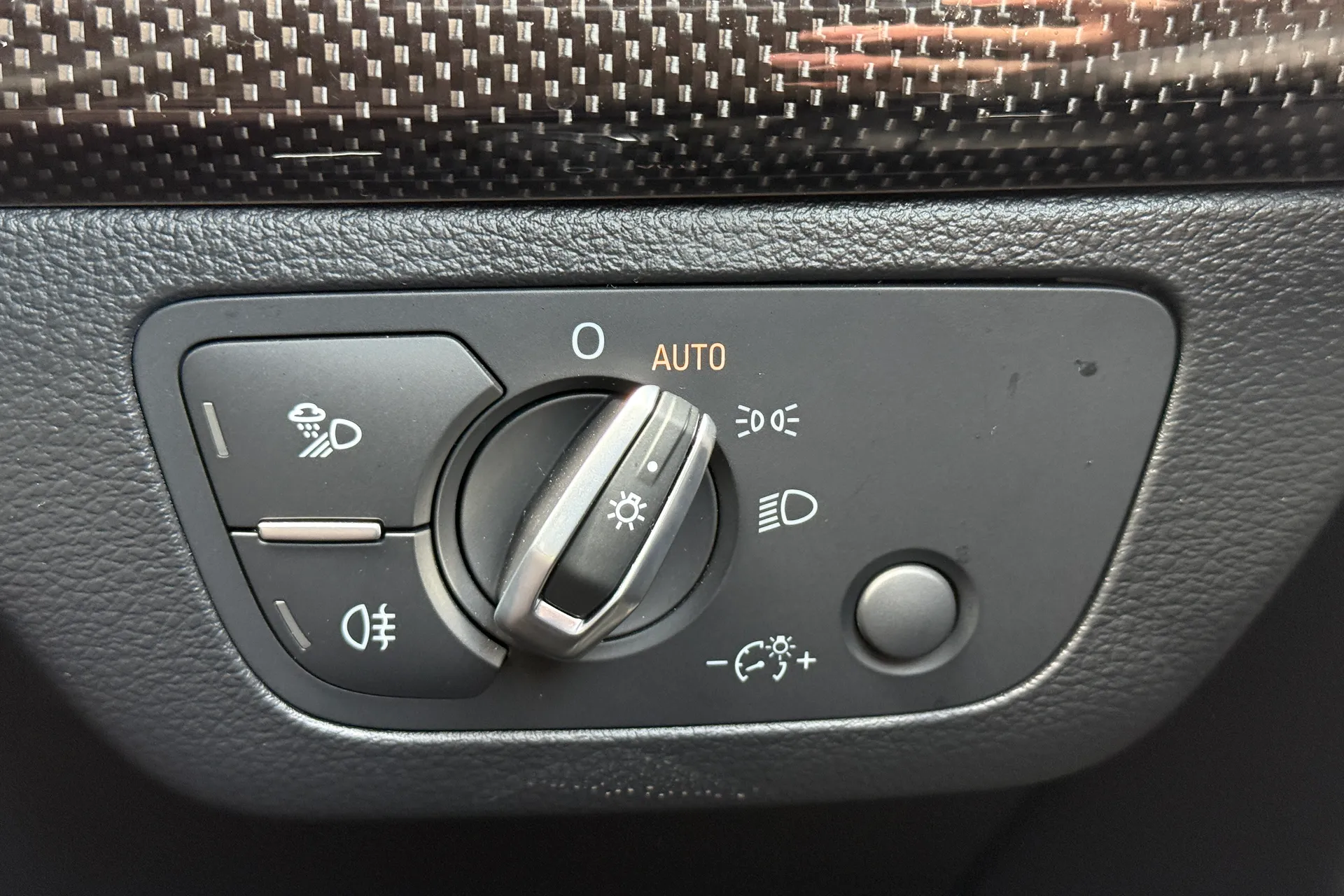 Audi Q5 thumbnail image number 23