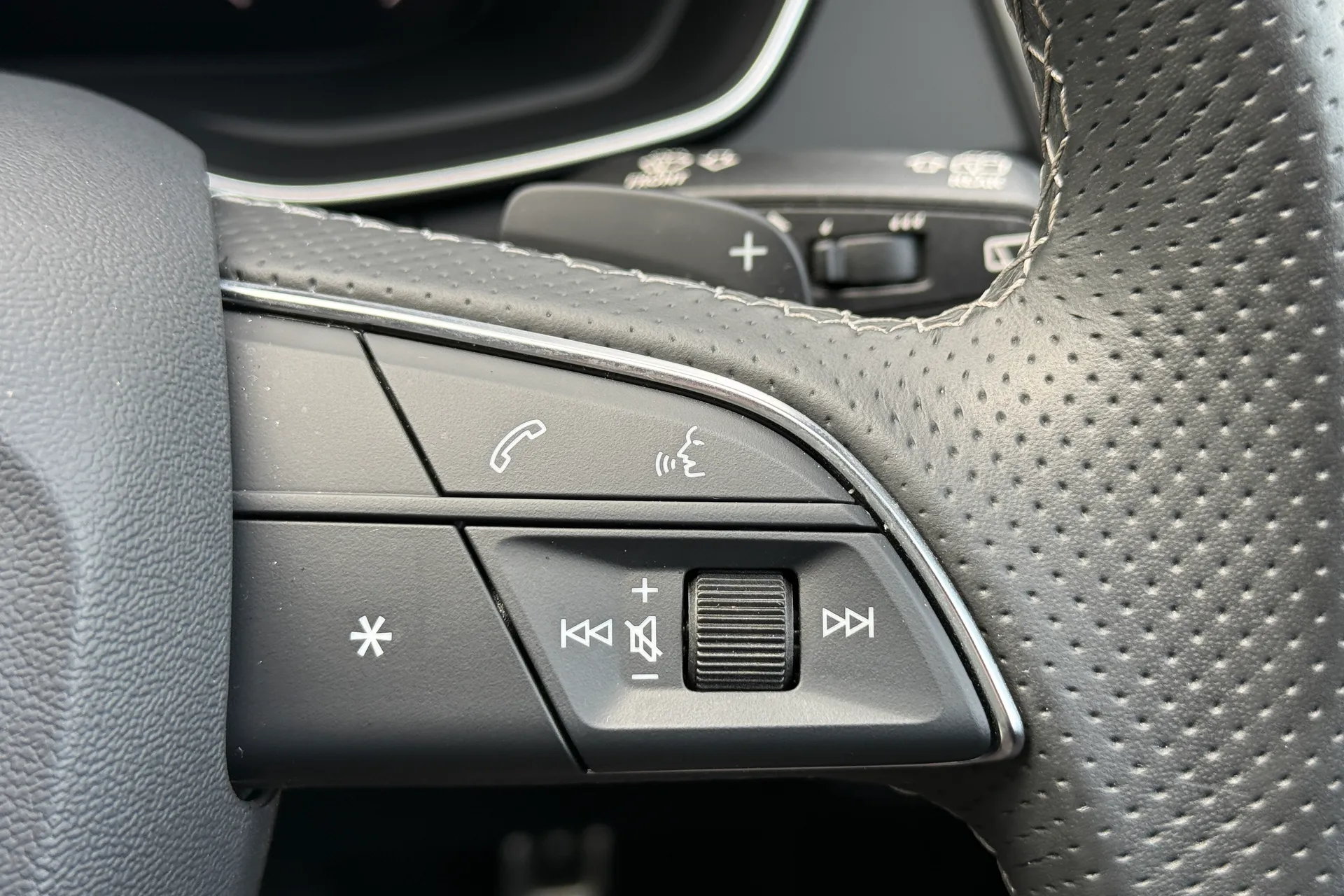 Audi Q5 thumbnail image number 26