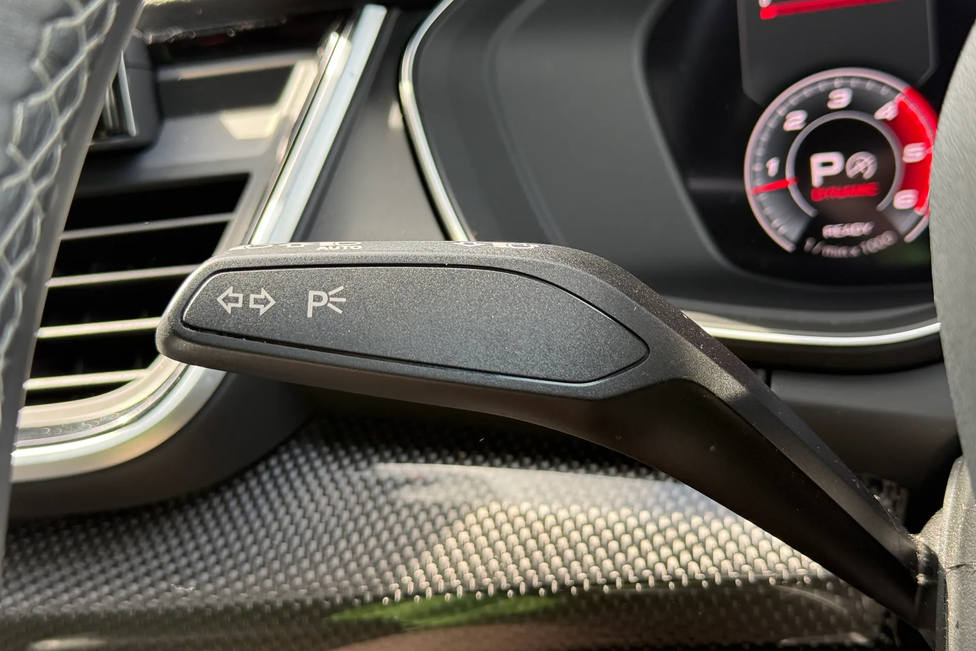 Audi Q5 thumbnail image number 21