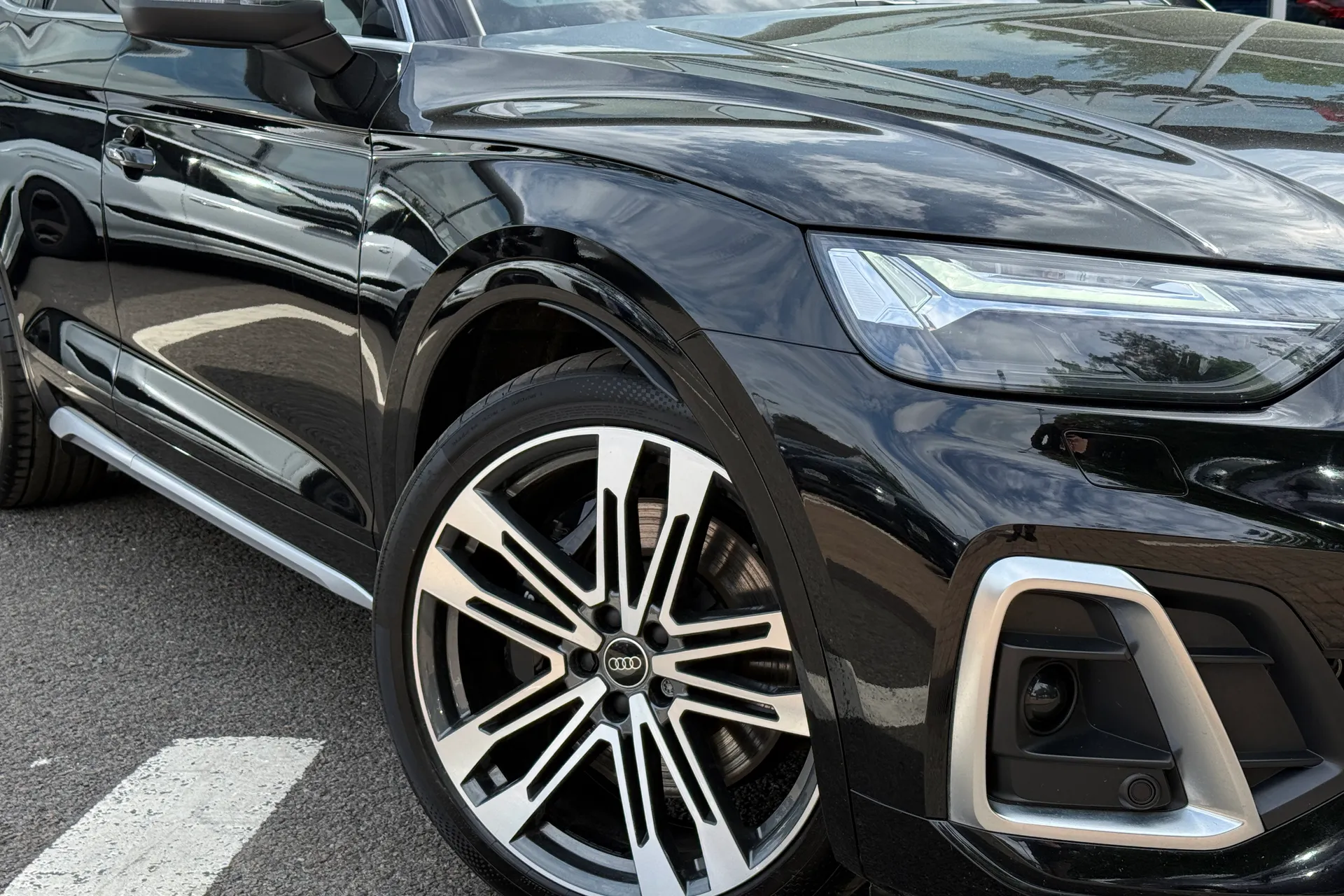 Audi Q5 thumbnail image number 12