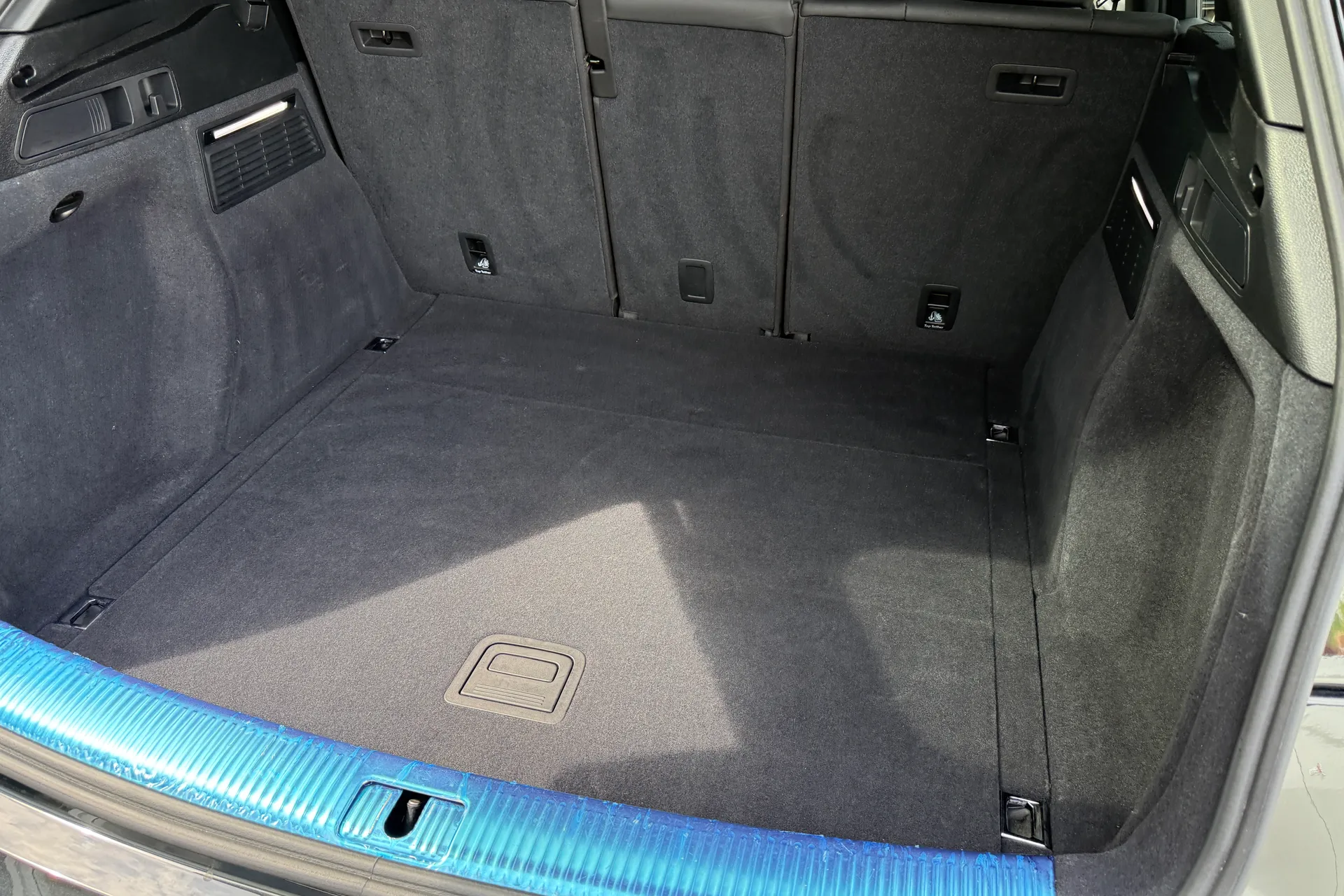 Audi Q5 thumbnail image number 45