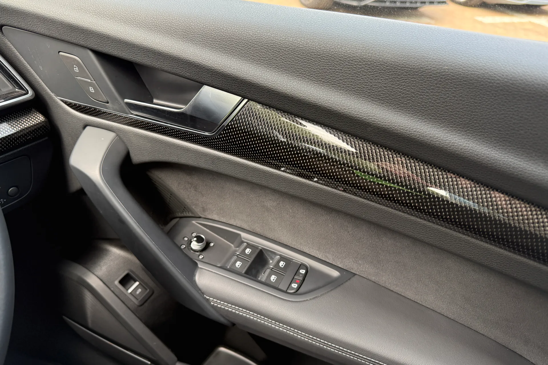 Audi Q5 thumbnail image number 24