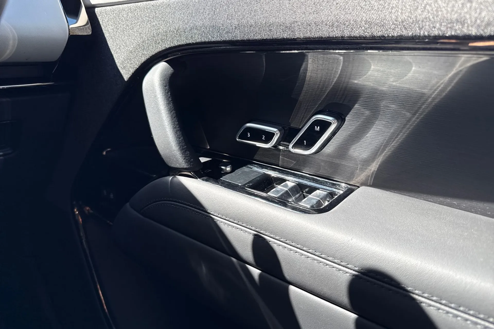 LAND ROVER RANGE ROVER SPORT thumbnail image number 45