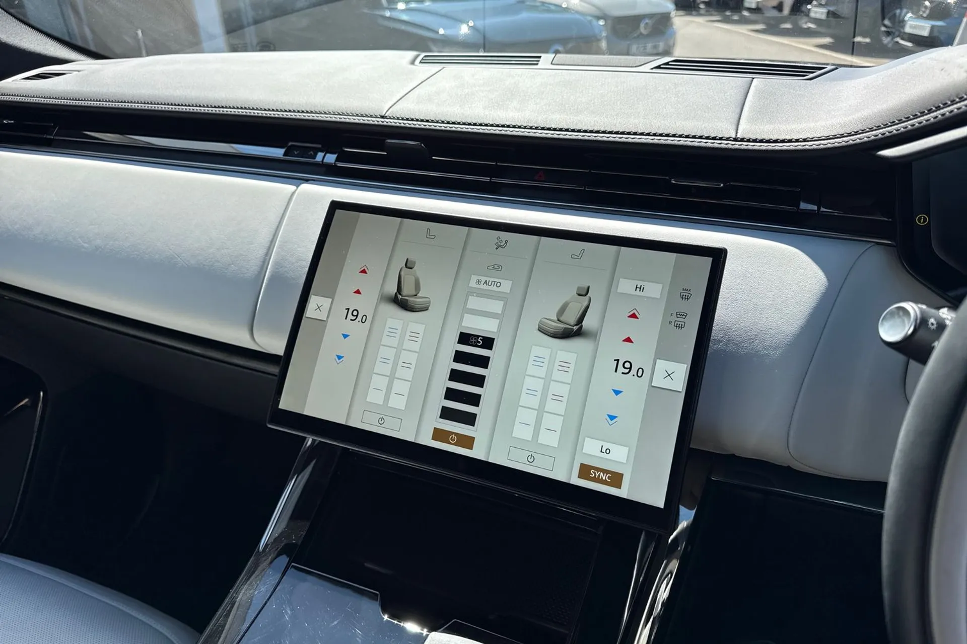 LAND ROVER RANGE ROVER SPORT thumbnail image number 42