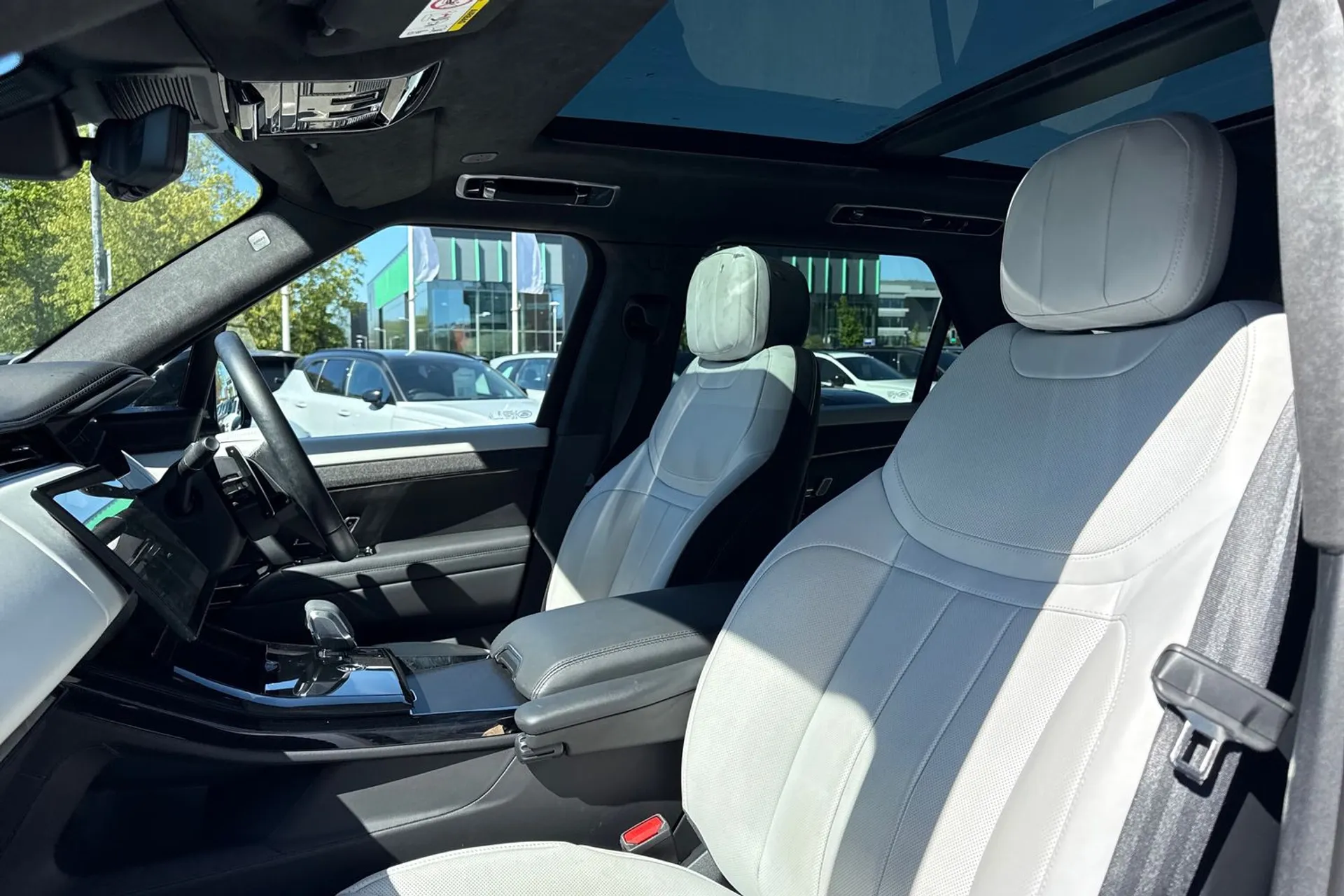 LAND ROVER RANGE ROVER SPORT thumbnail image number 29