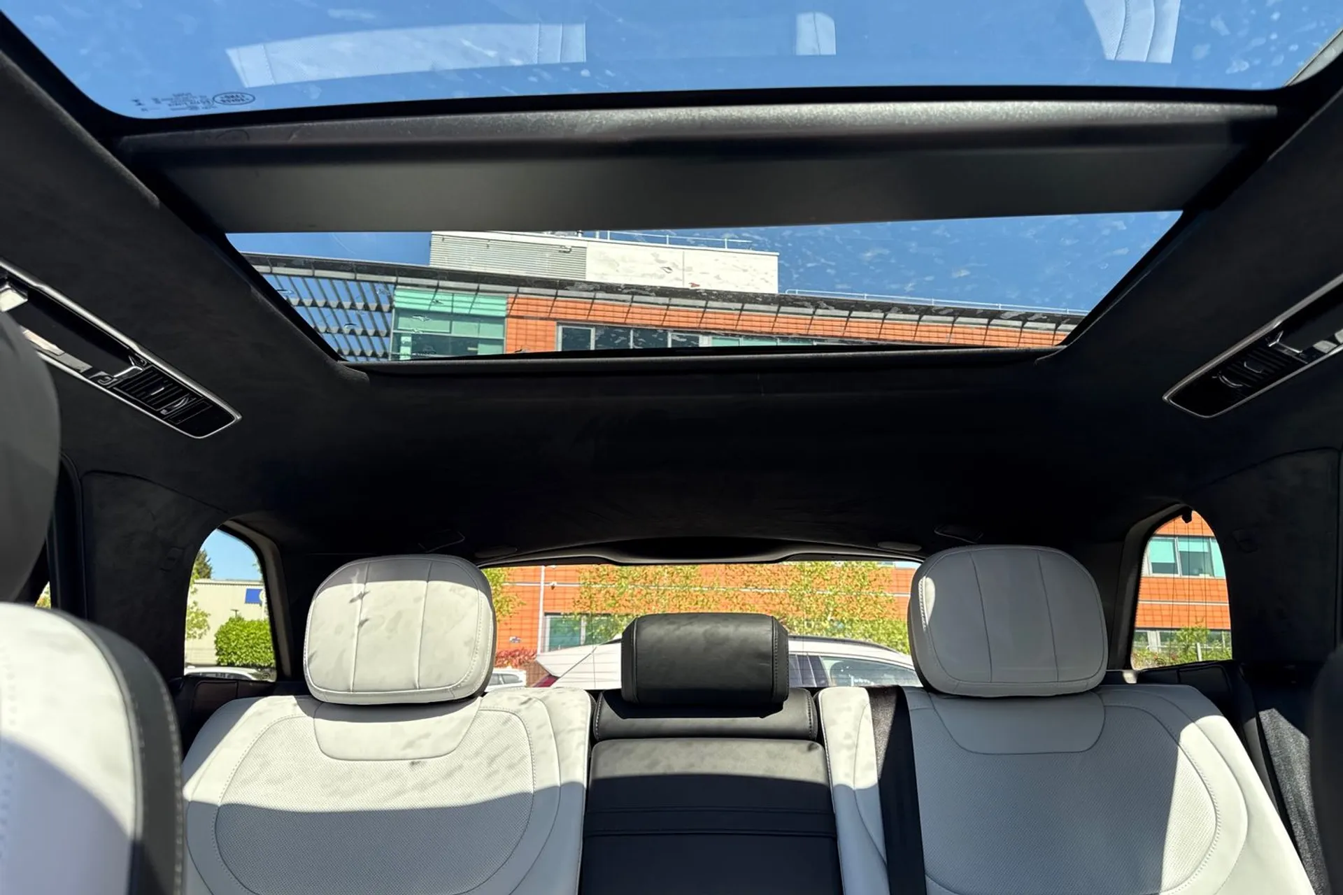 LAND ROVER RANGE ROVER SPORT thumbnail image number 4