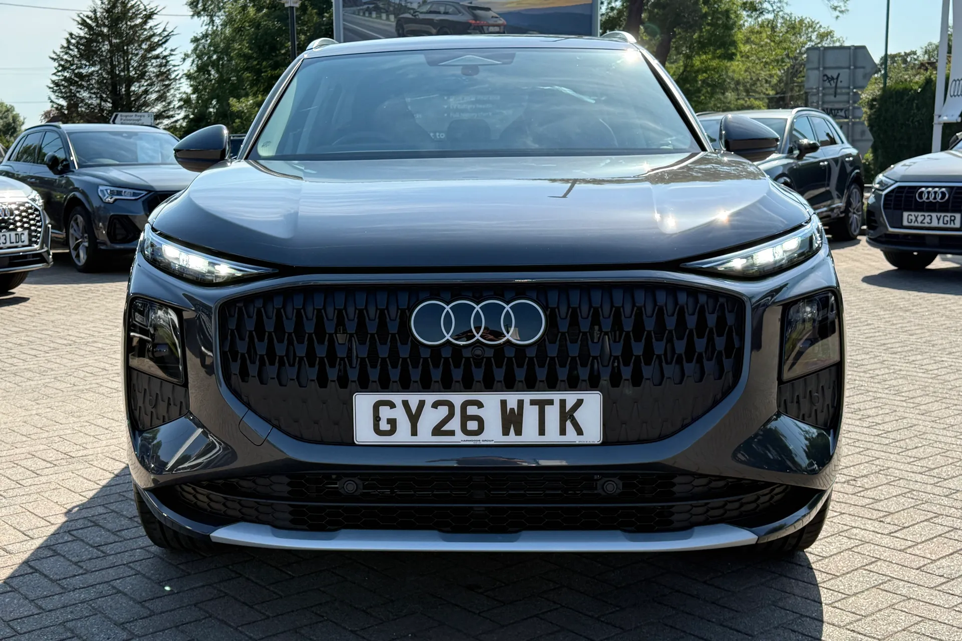 Audi Q3 thumbnail image number 27