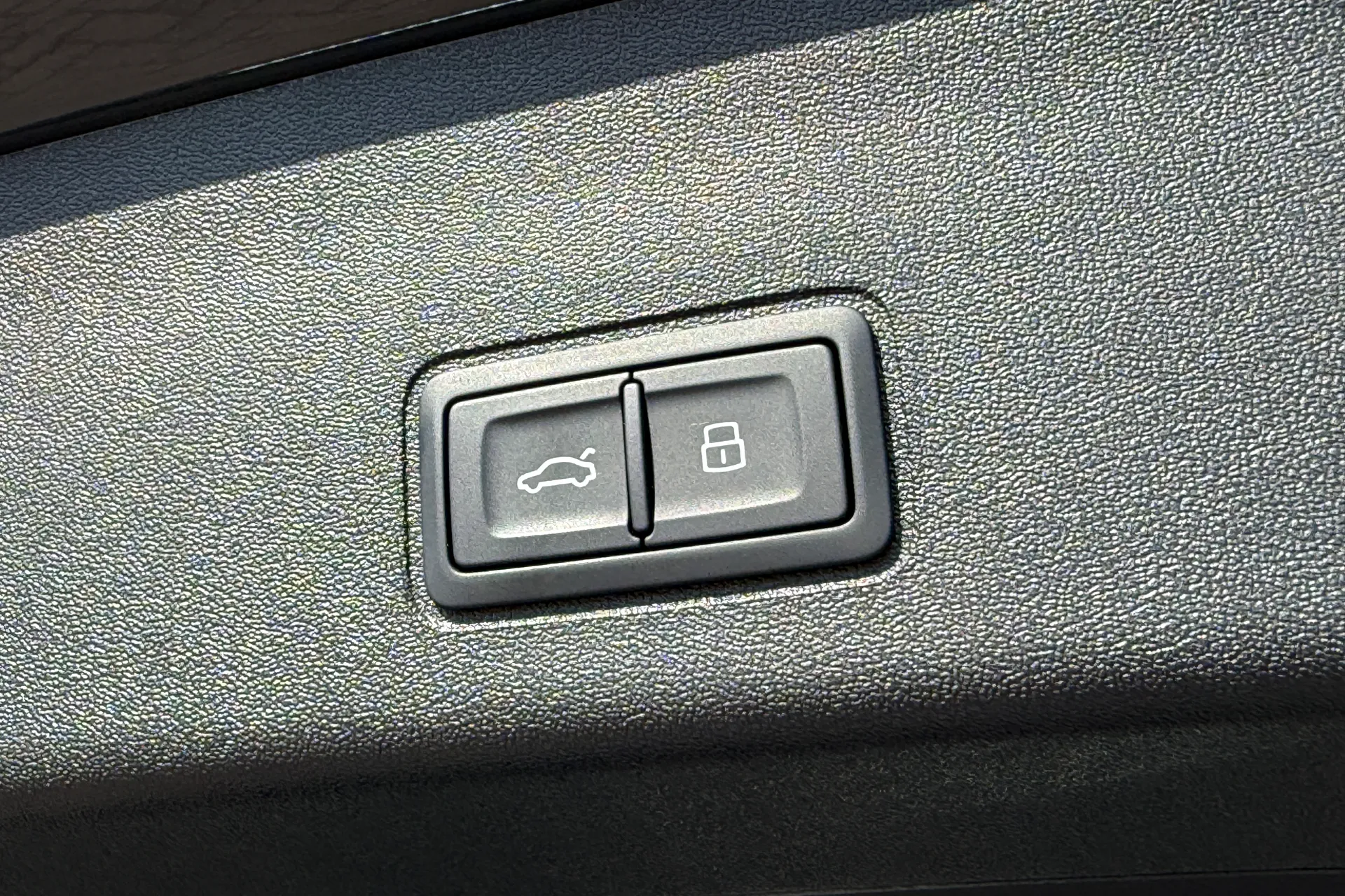 Audi Q3 thumbnail image number 40