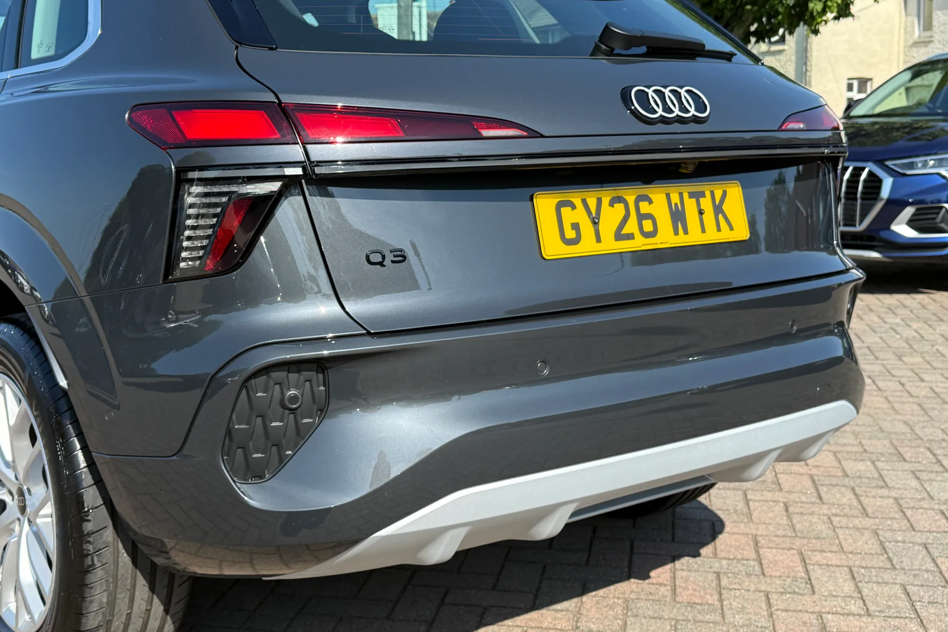 Audi Q3 thumbnail image number 53