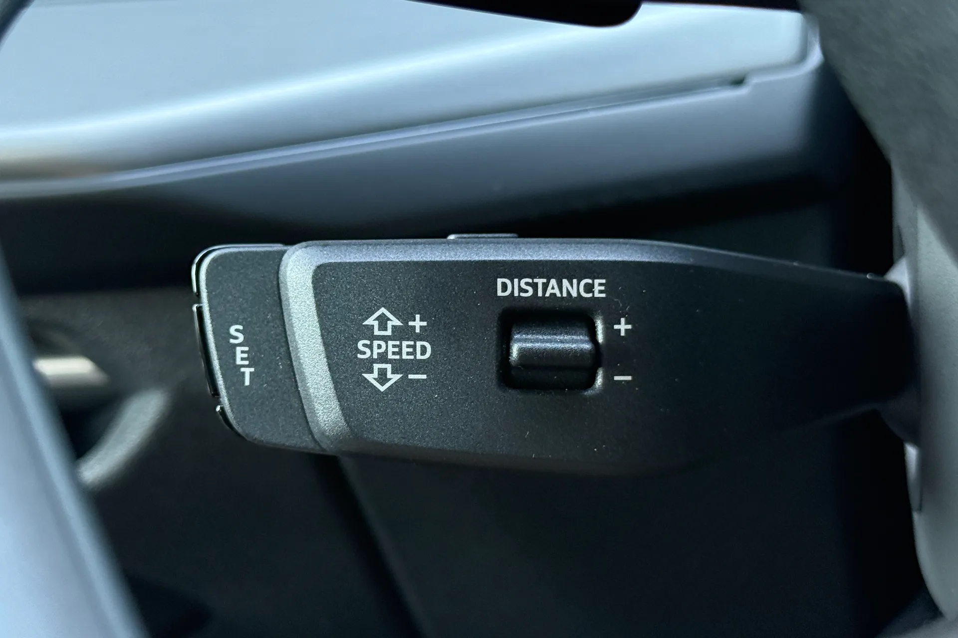 Audi Q3 thumbnail image number 19