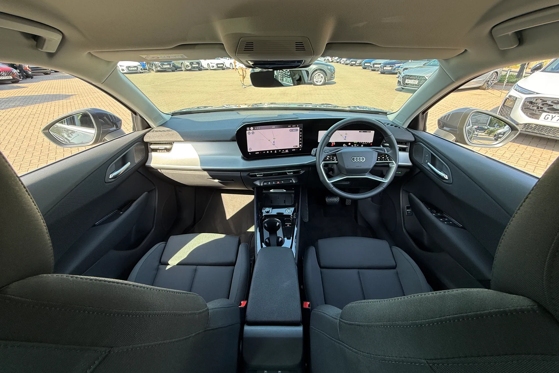 Audi Q3 thumbnail image number 3