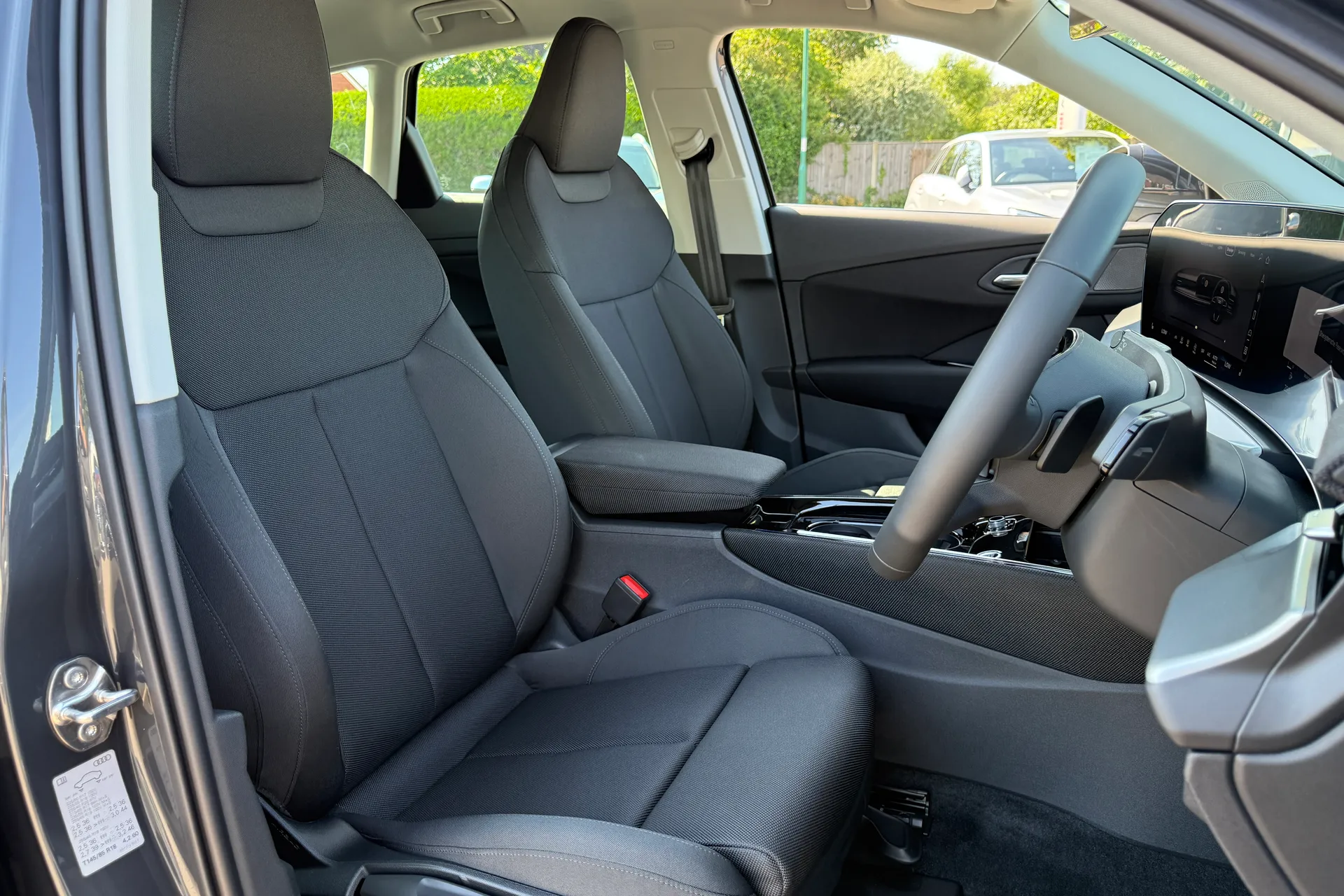 Audi Q3 thumbnail image number 29
