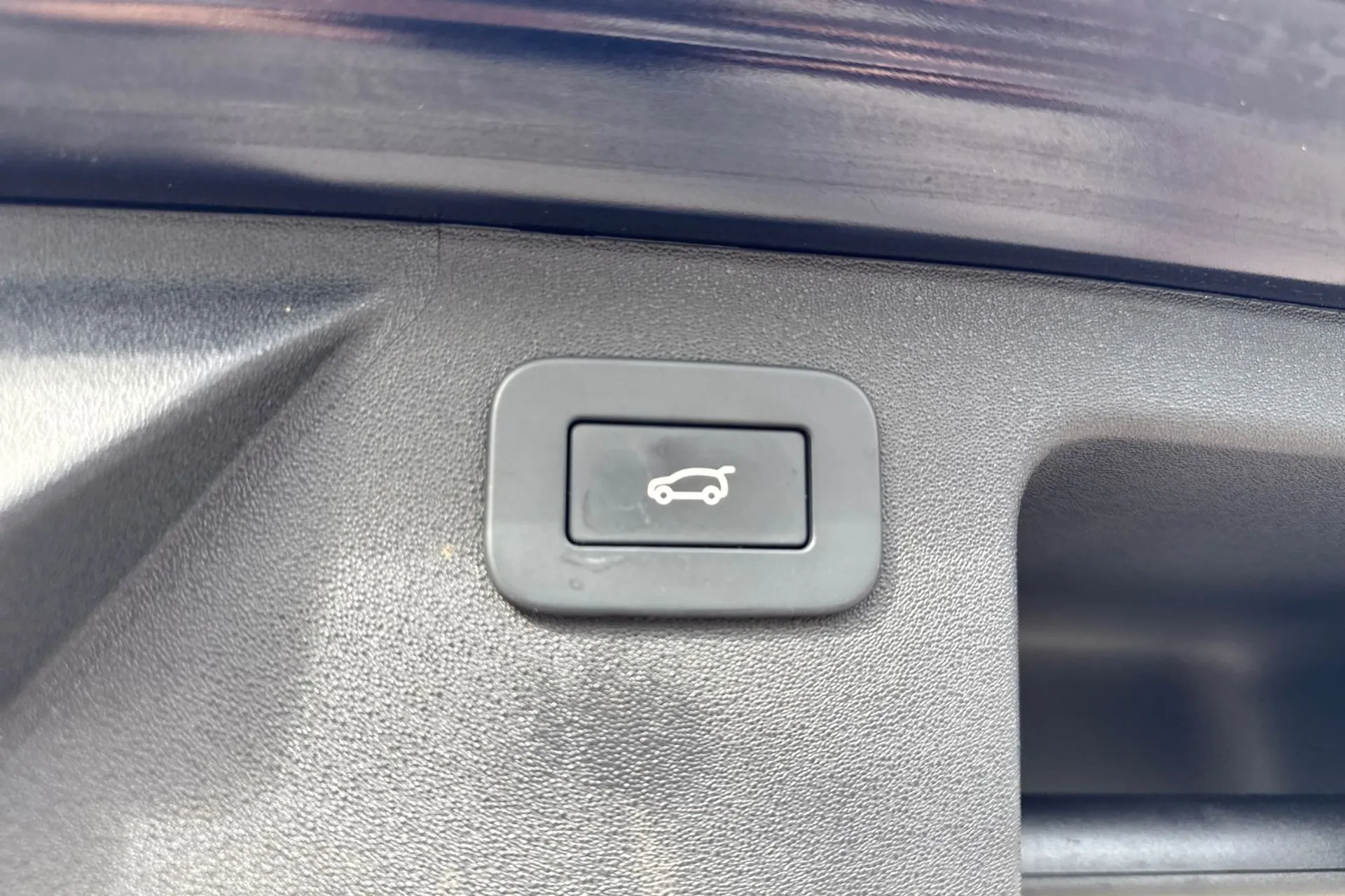 LAND ROVER DISCOVERY SPORT thumbnail image number 21