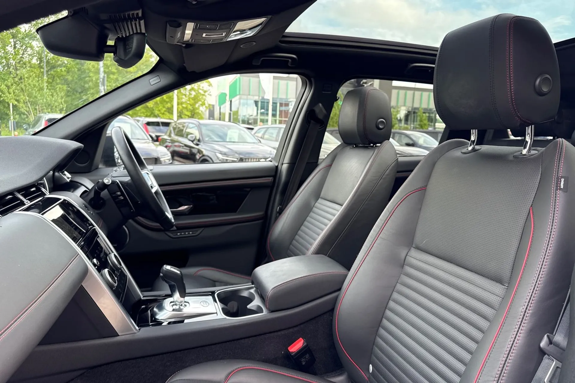 LAND ROVER DISCOVERY SPORT thumbnail image number 28