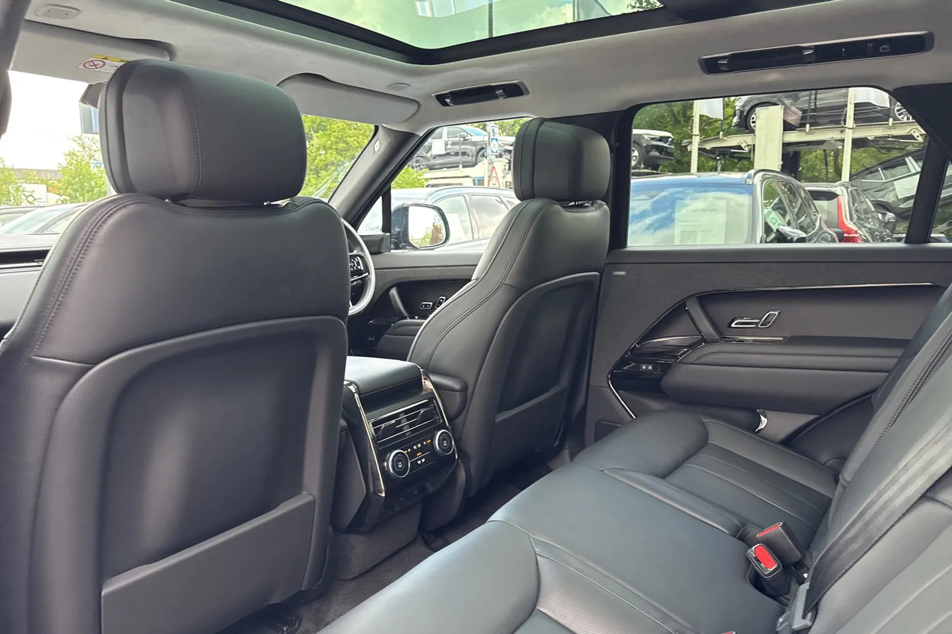 LAND ROVER RANGE ROVER SPORT thumbnail image number 31