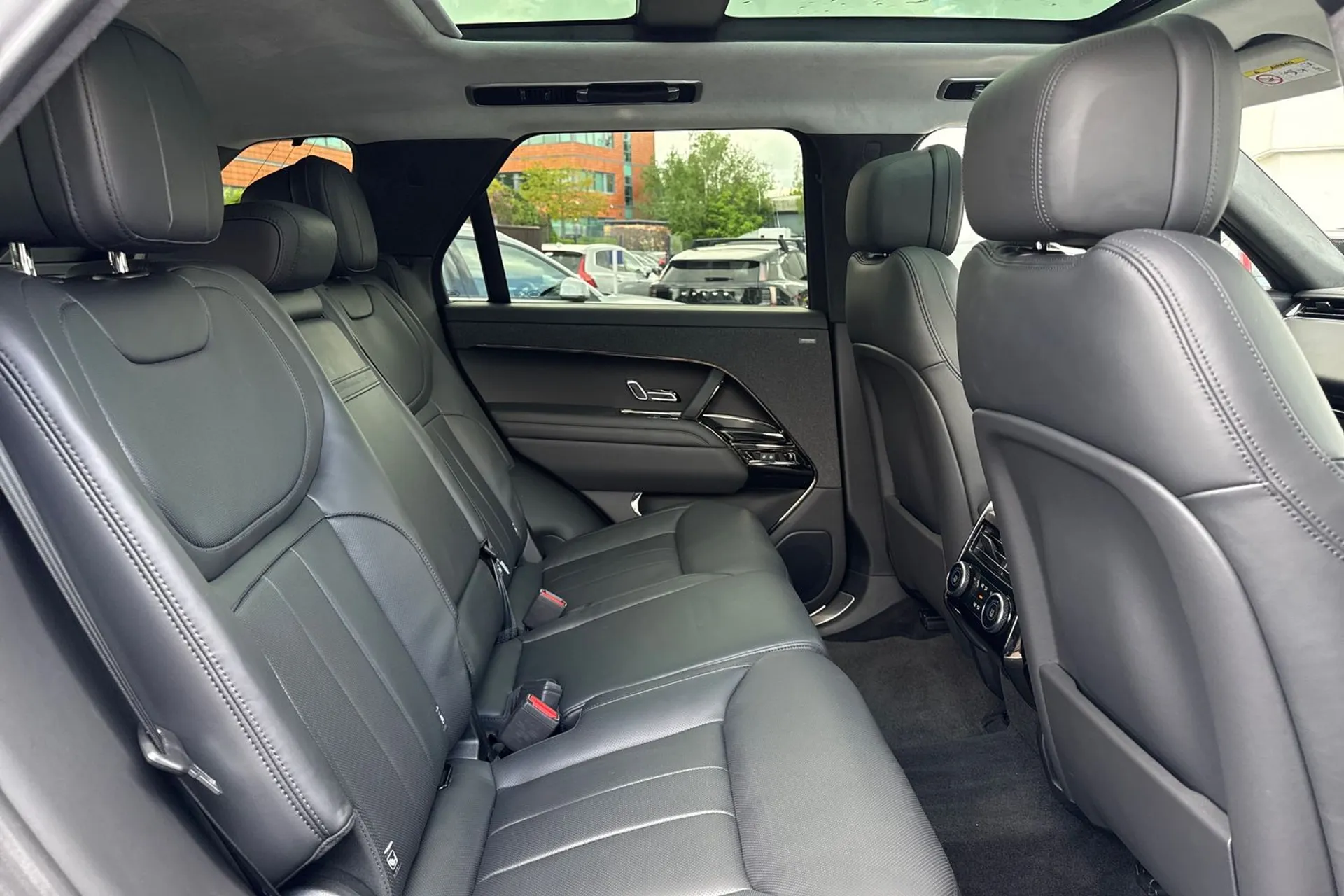LAND ROVER RANGE ROVER SPORT thumbnail image number 23