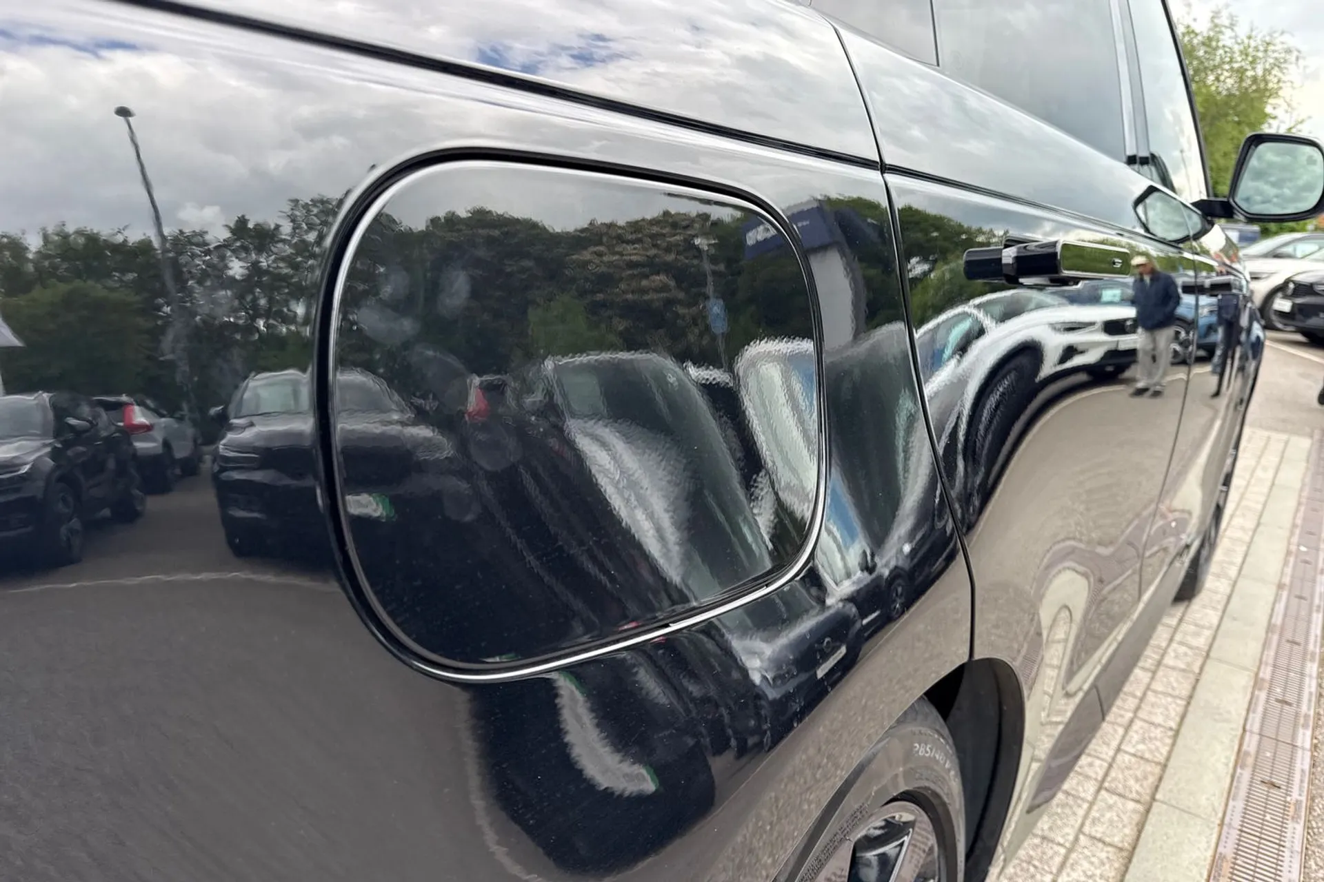 LAND ROVER RANGE ROVER SPORT thumbnail image number 19