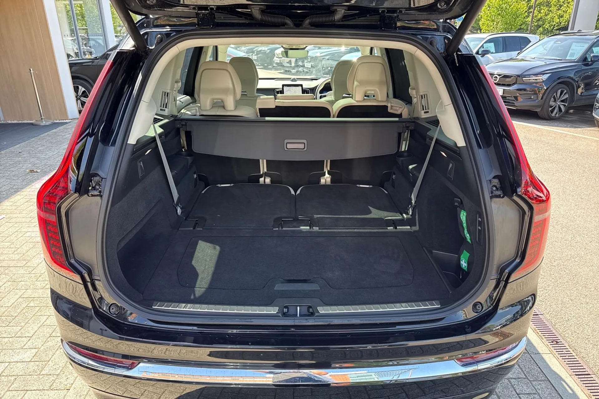Volvo XC90 thumbnail image number 22