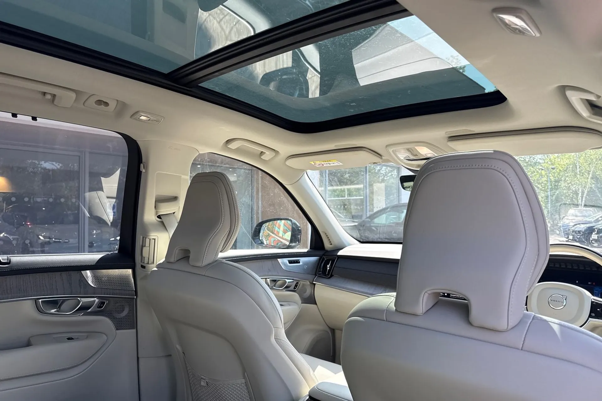 Volvo XC90 thumbnail image number 26