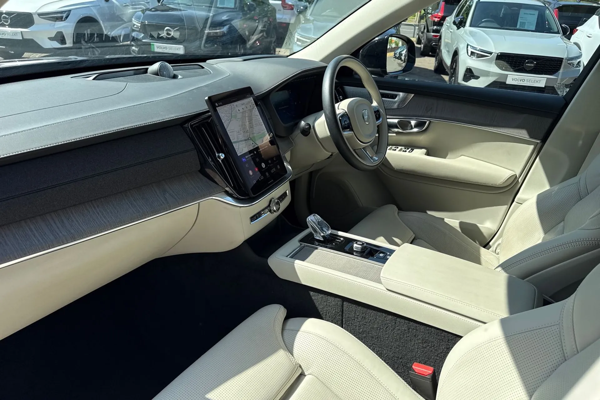 Volvo XC90 thumbnail image number 29