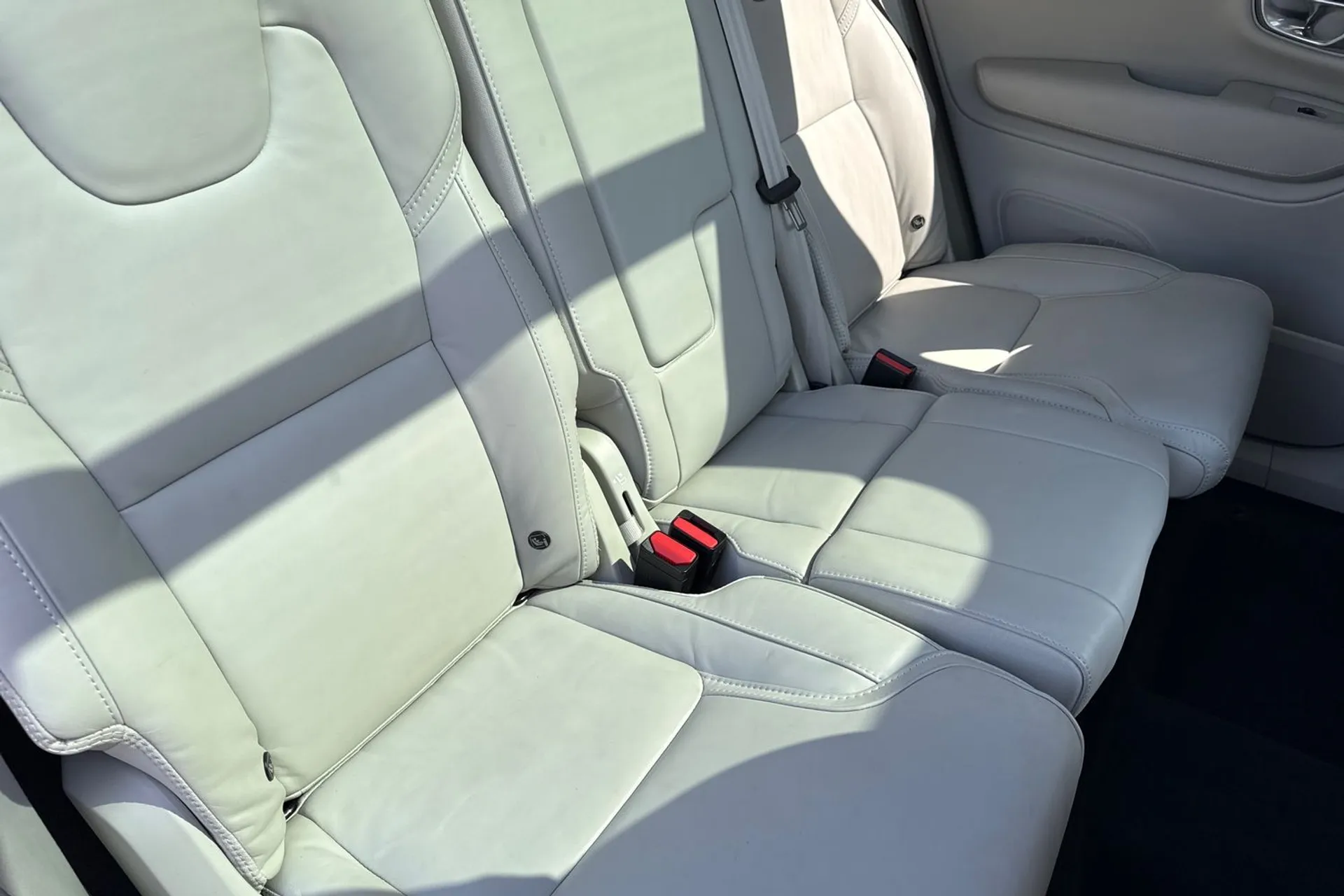 Volvo XC90 thumbnail image number 27
