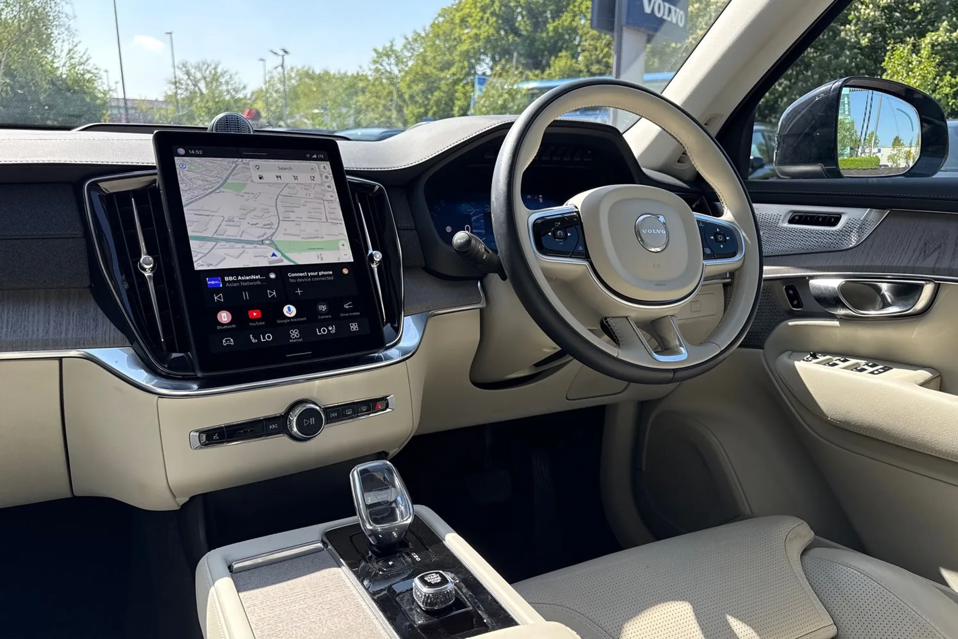 Volvo XC90 thumbnail image number 37