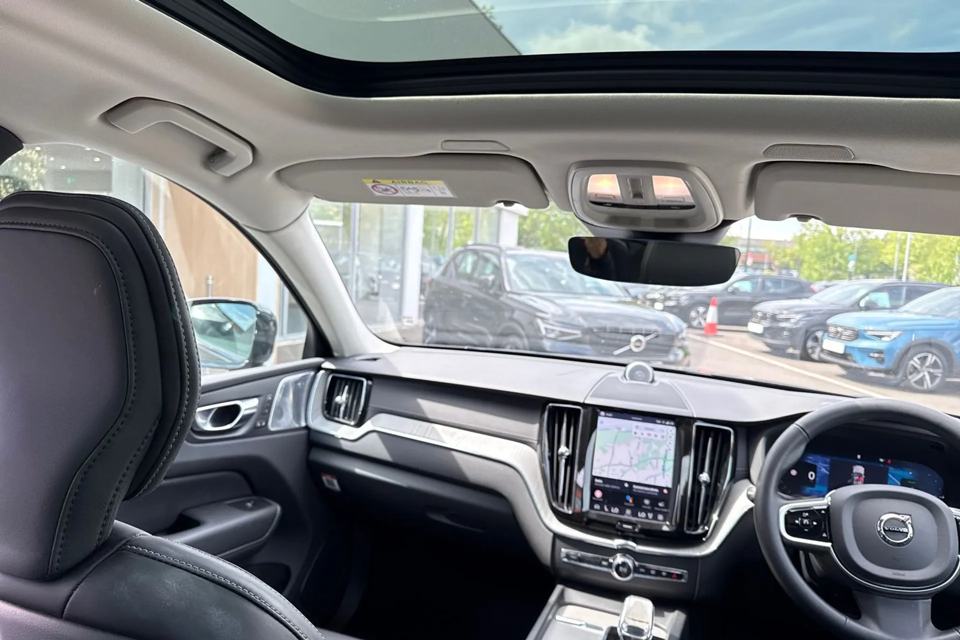 Volvo XC60 thumbnail image number 32