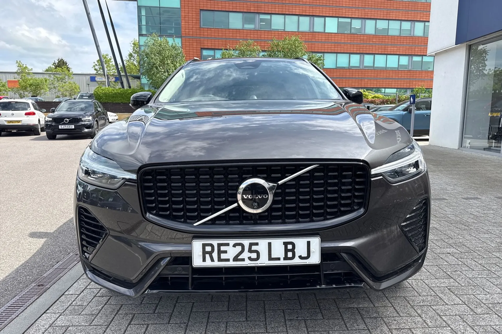 Volvo XC60 thumbnail image number 13