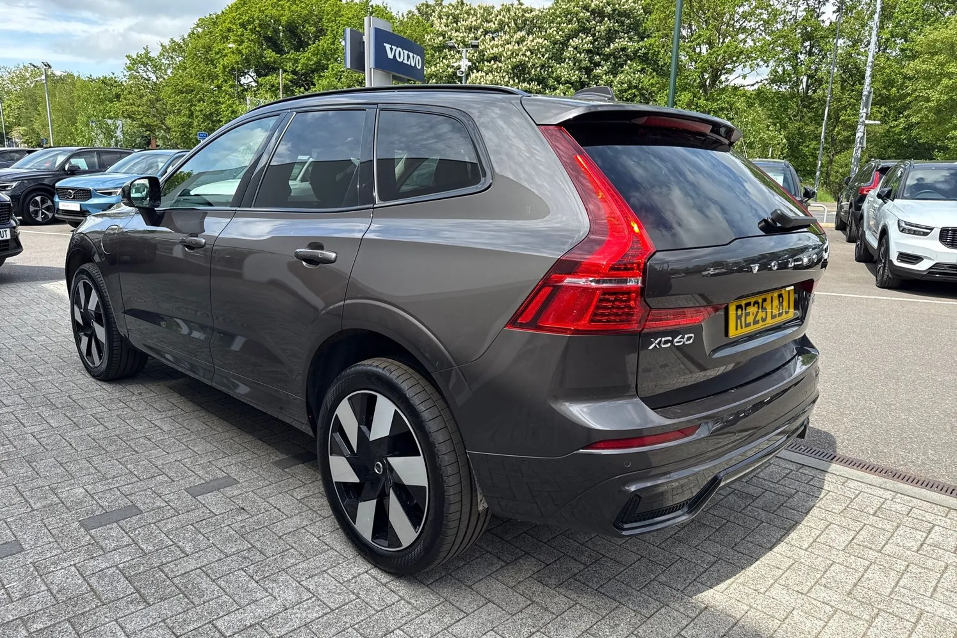 Volvo XC60 thumbnail image number 10