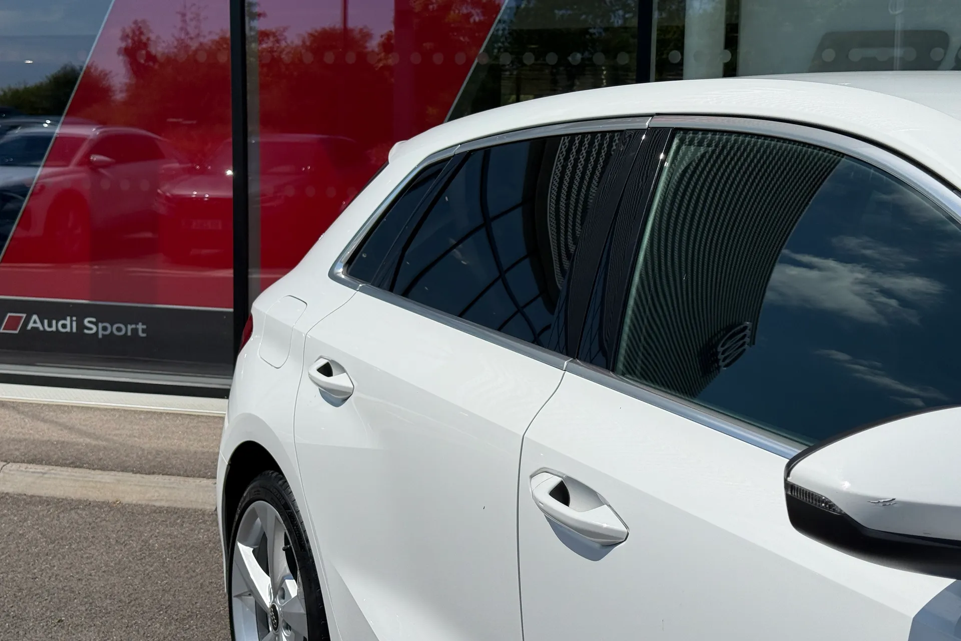 Audi A3 thumbnail image number 17