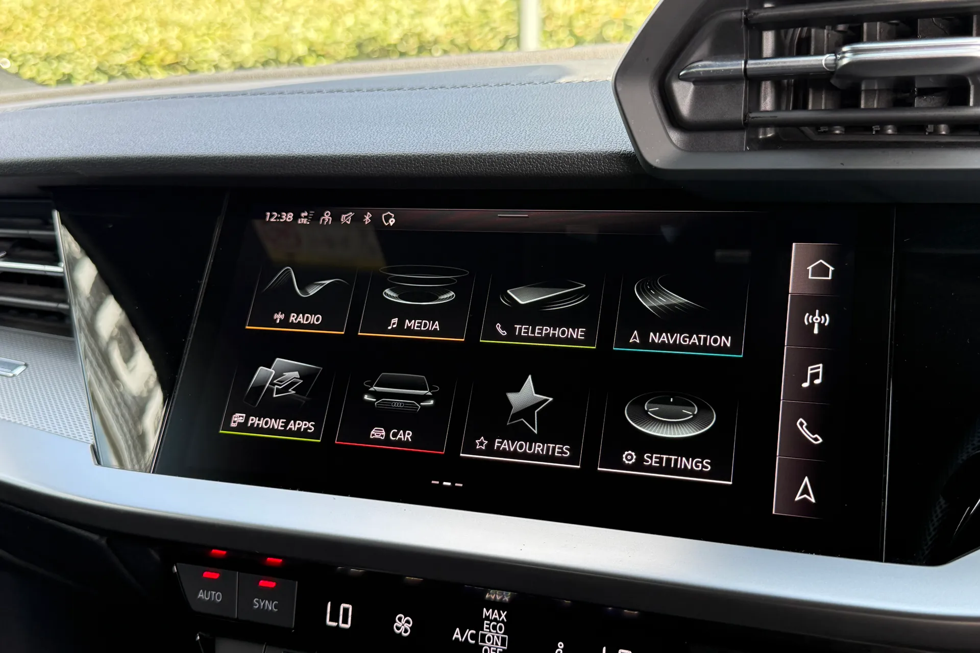 Audi A3 thumbnail image number 28