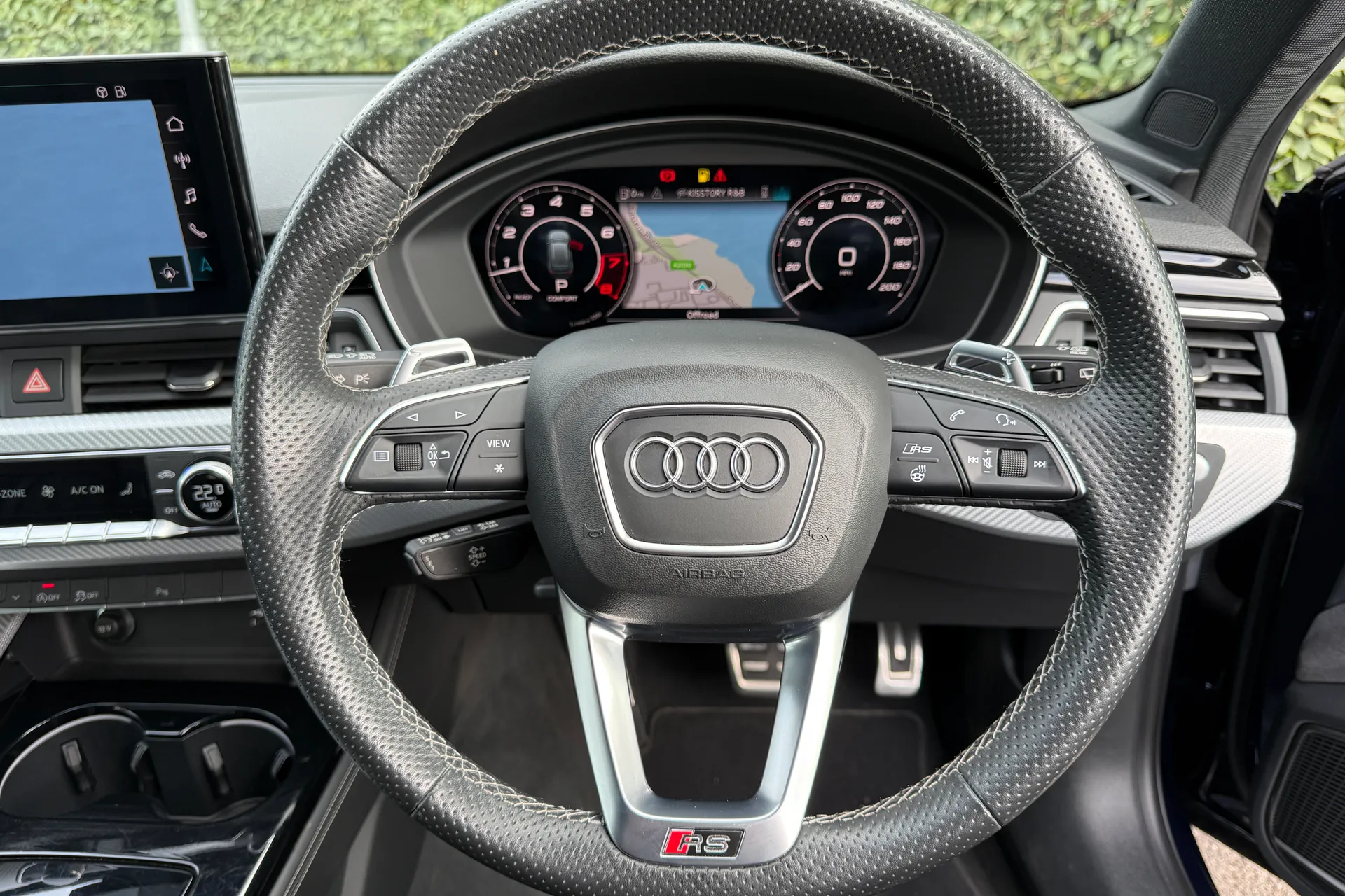 Audi RS4 thumbnail image number 19