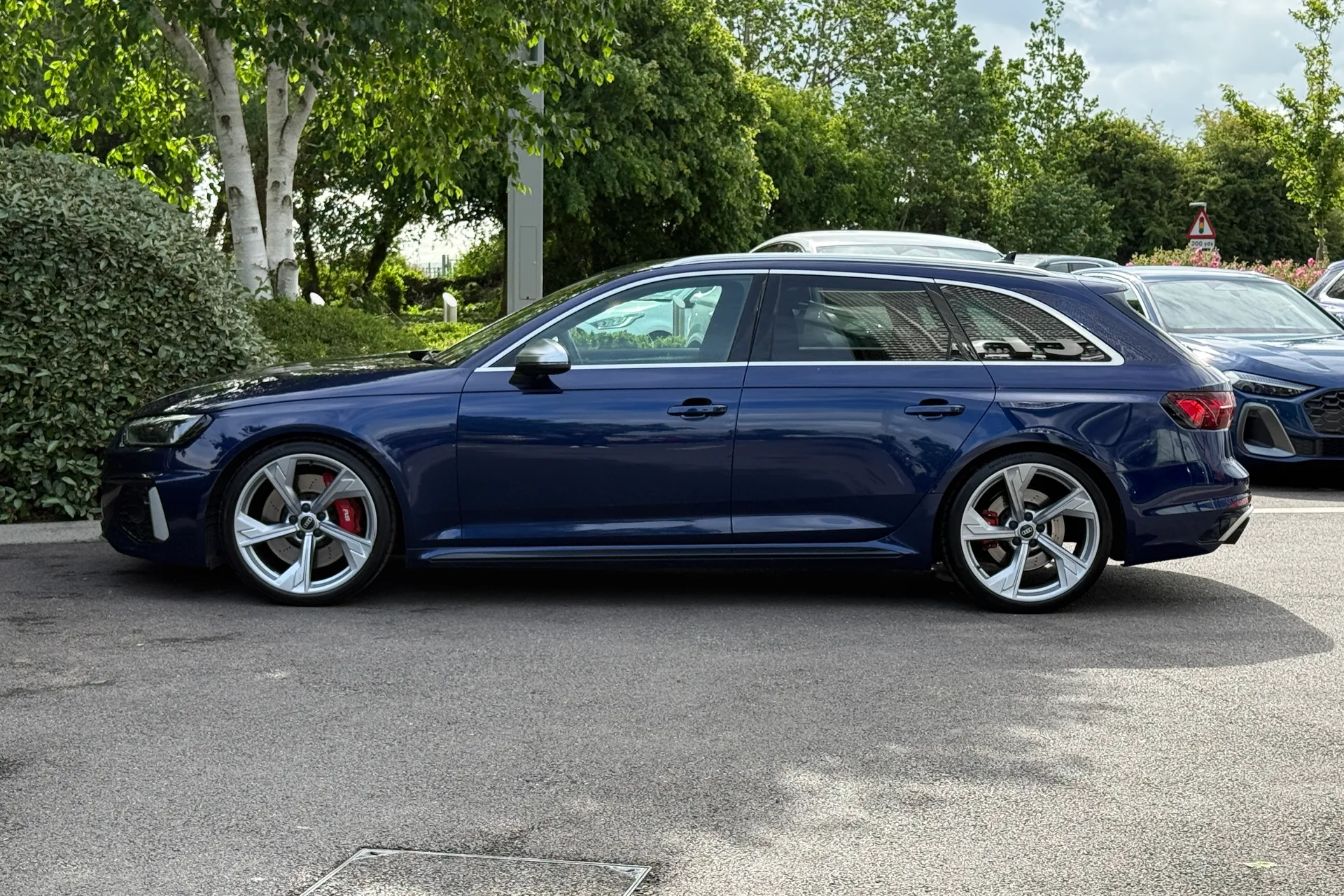 Audi RS4 thumbnail image number 29