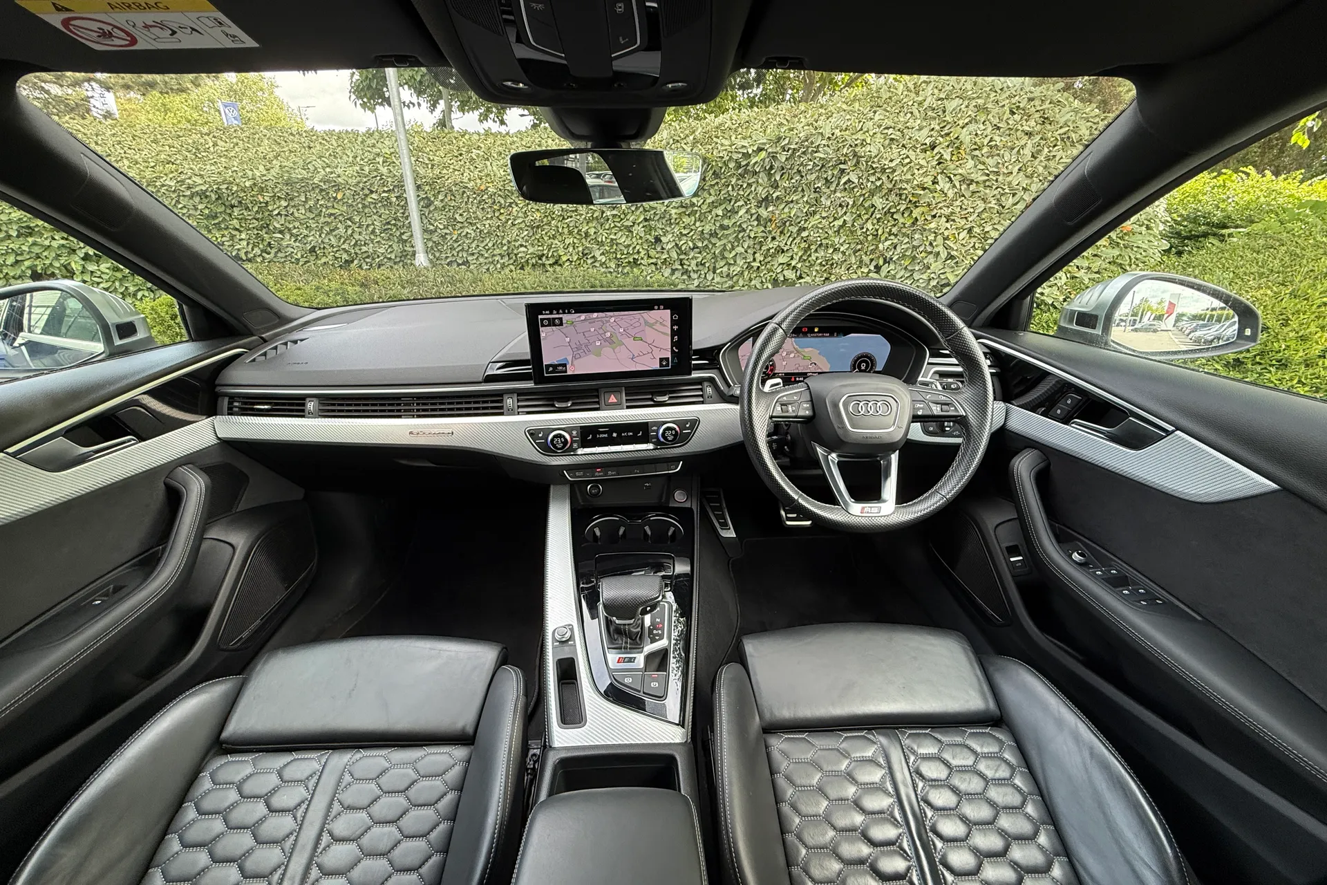 Audi RS4 thumbnail image number 3