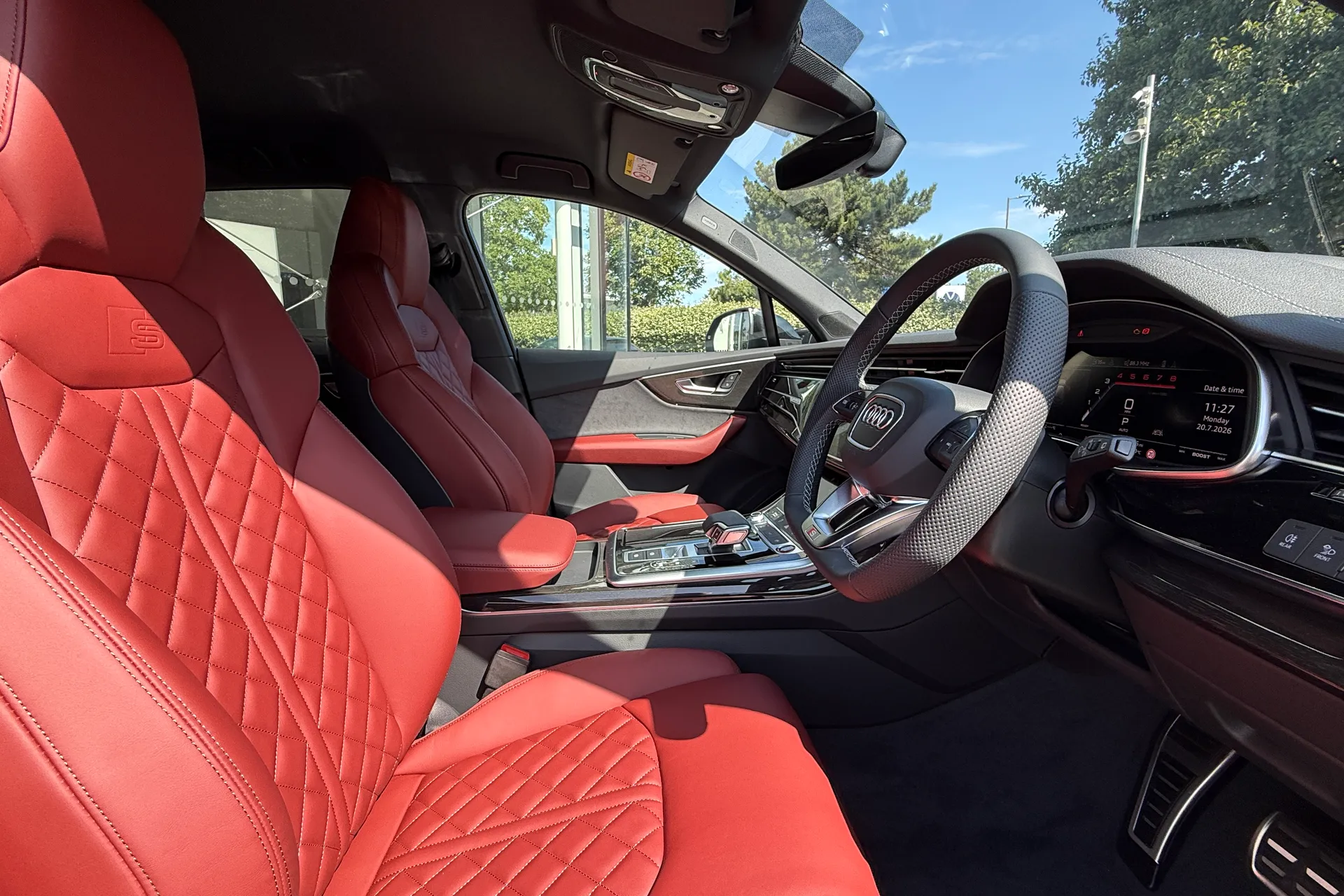 Audi Q7 thumbnail image number 14