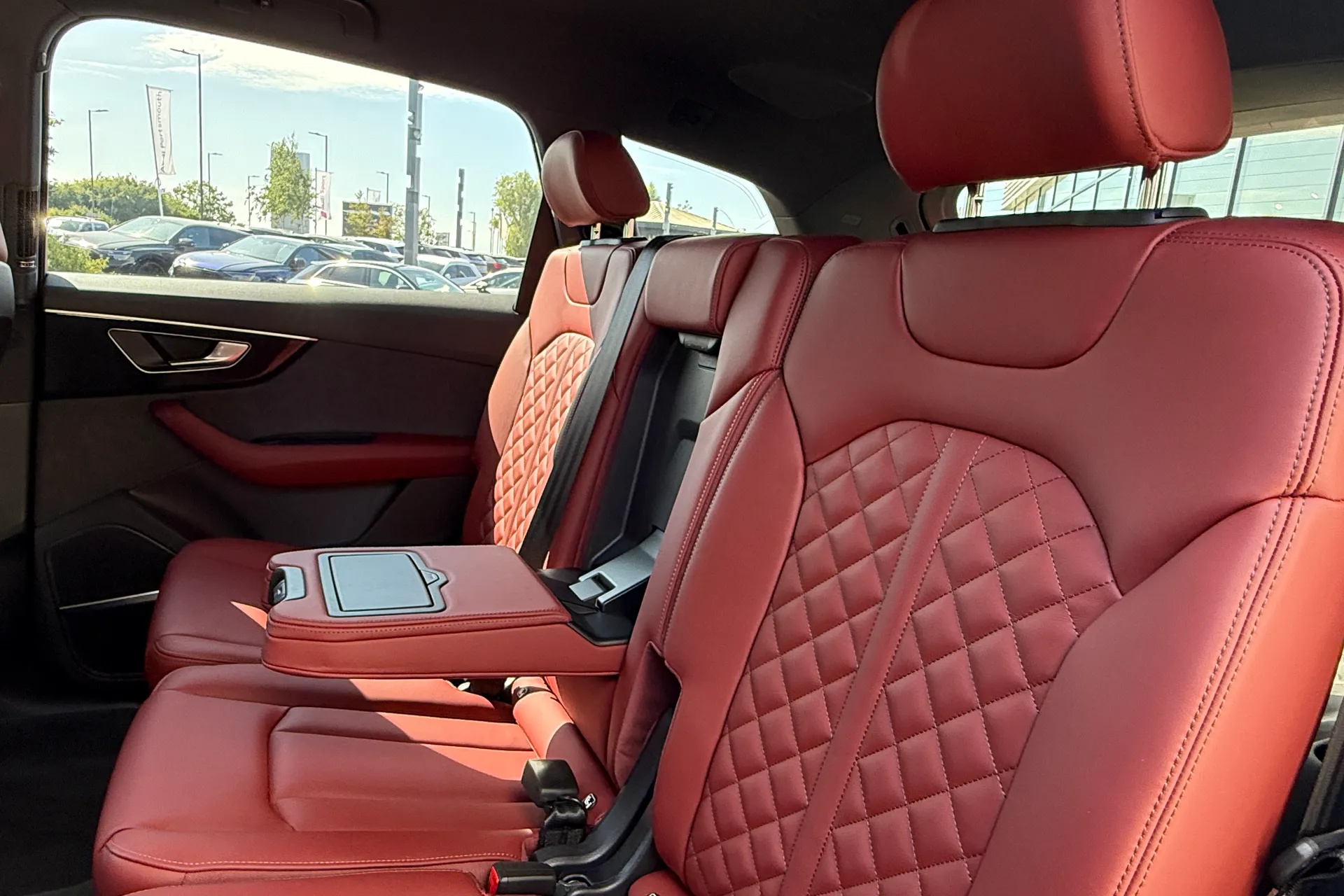 Audi Q7 thumbnail image number 34