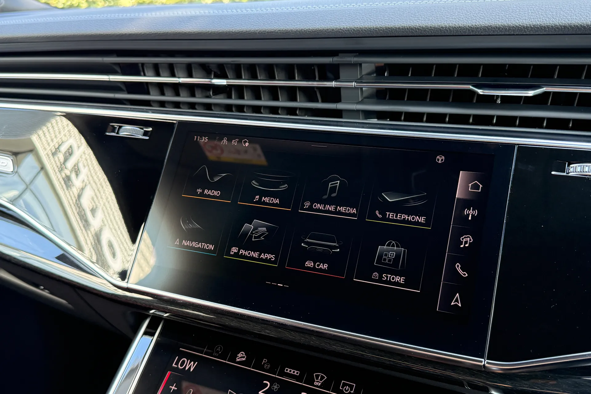Audi Q7 thumbnail image number 22