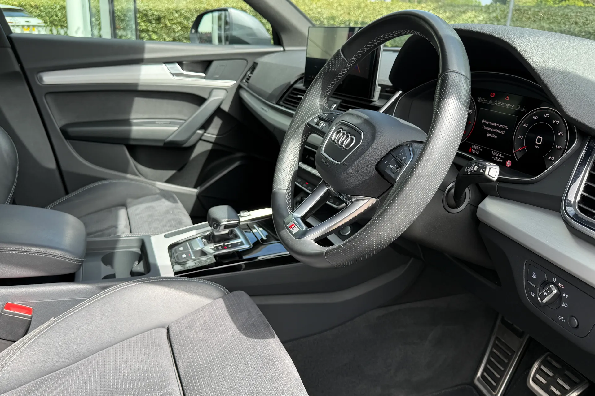 Audi Q5 thumbnail image number 15