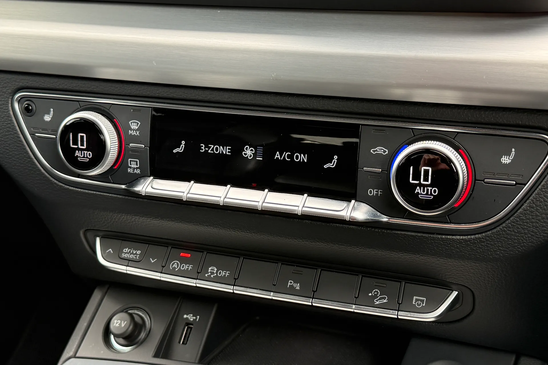 Audi Q5 thumbnail image number 24