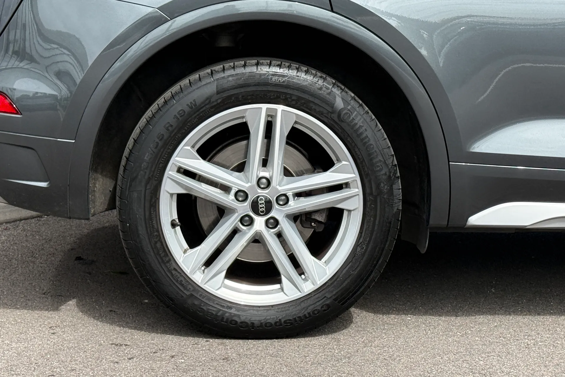 Audi Q5 thumbnail image number 14