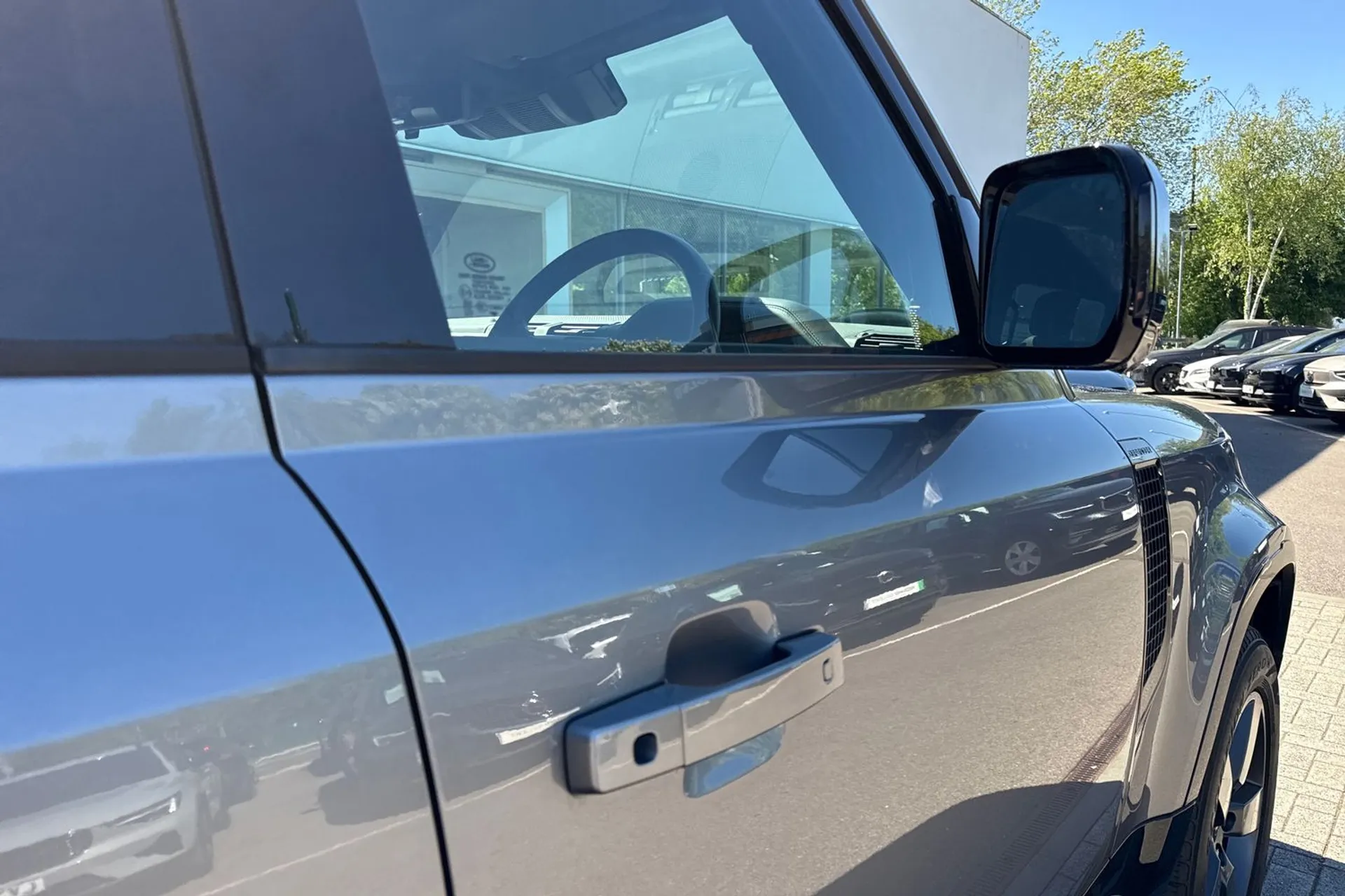 LAND ROVER DEFENDER thumbnail image number 17