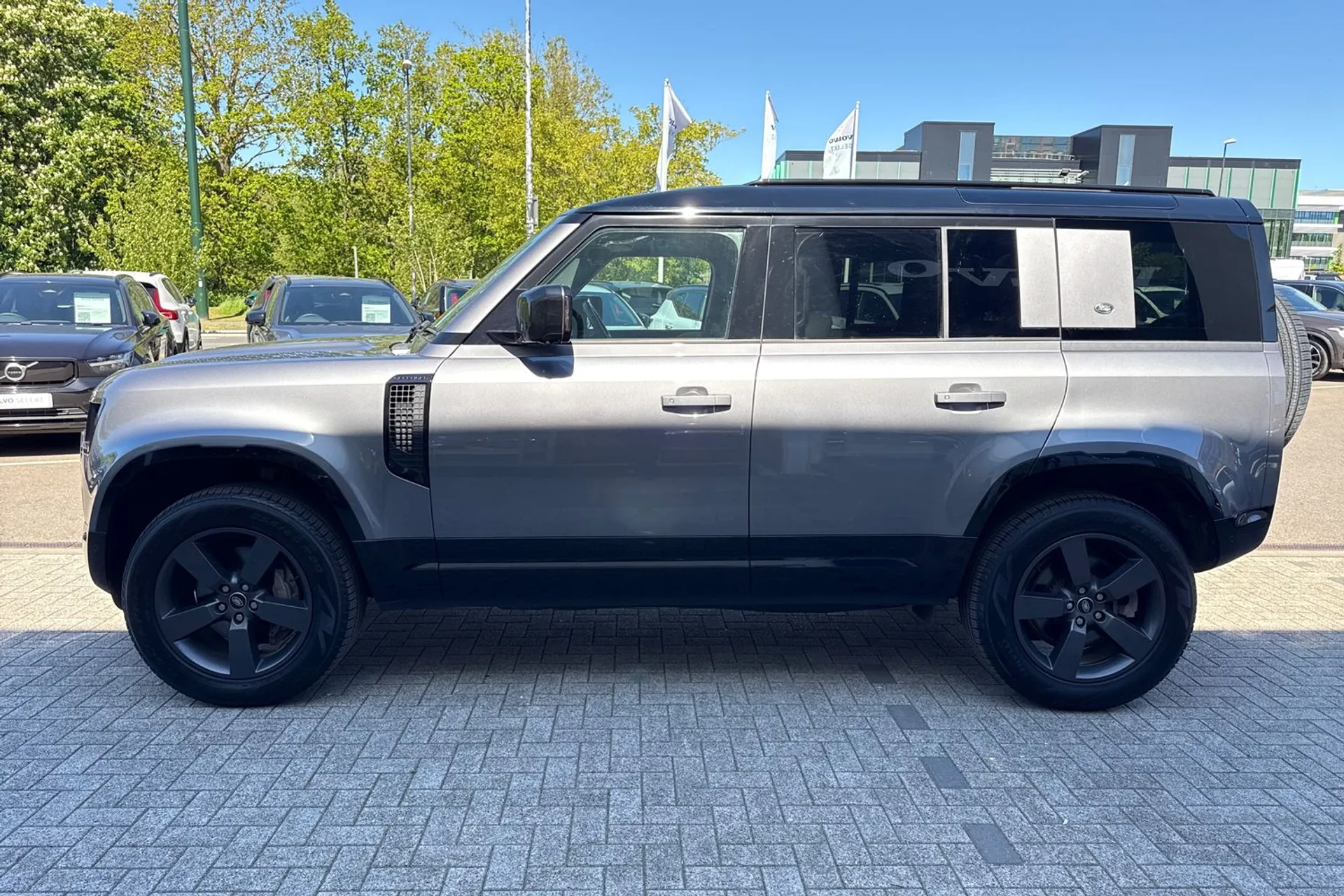 LAND ROVER DEFENDER thumbnail image number 11