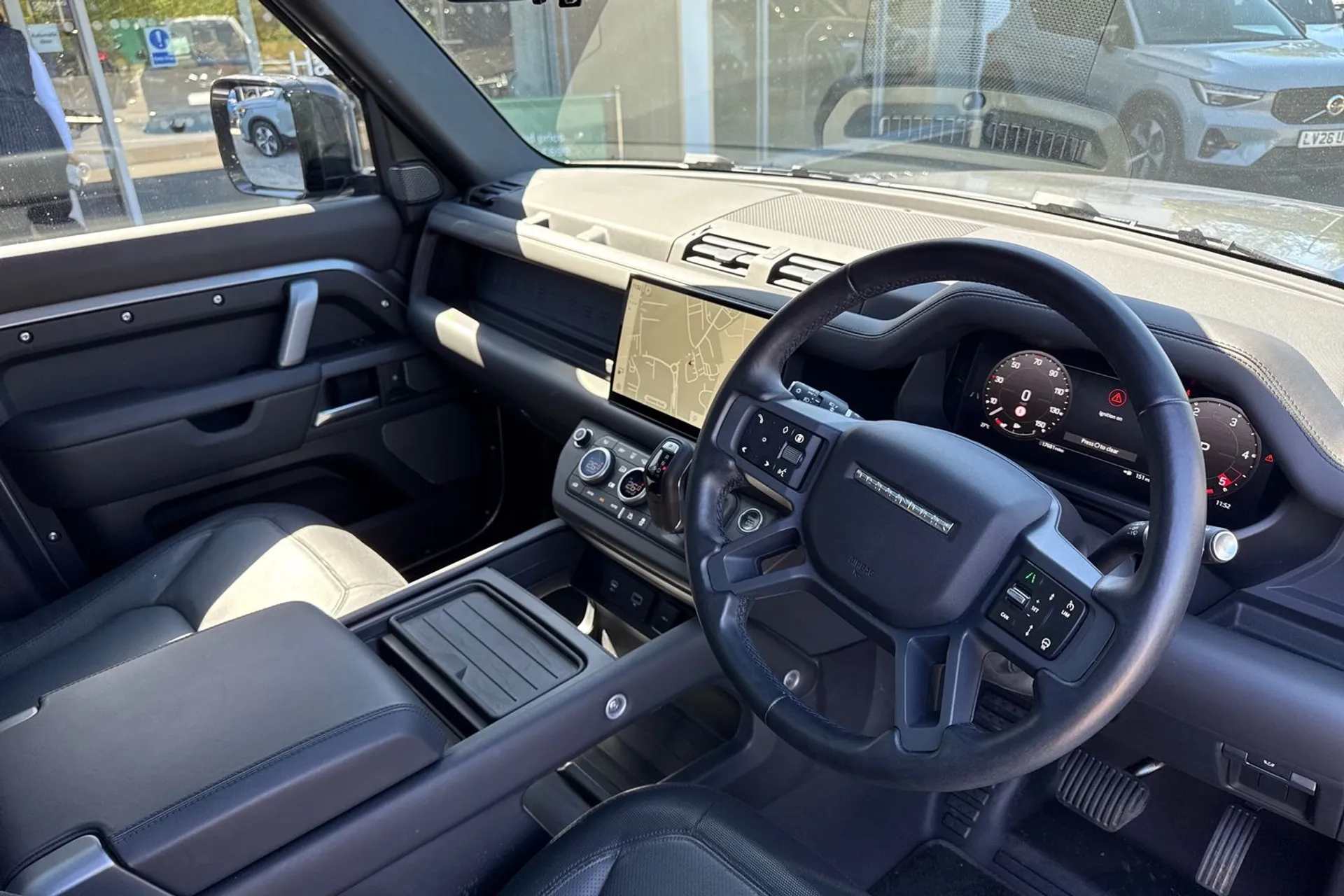 LAND ROVER DEFENDER thumbnail image number 6