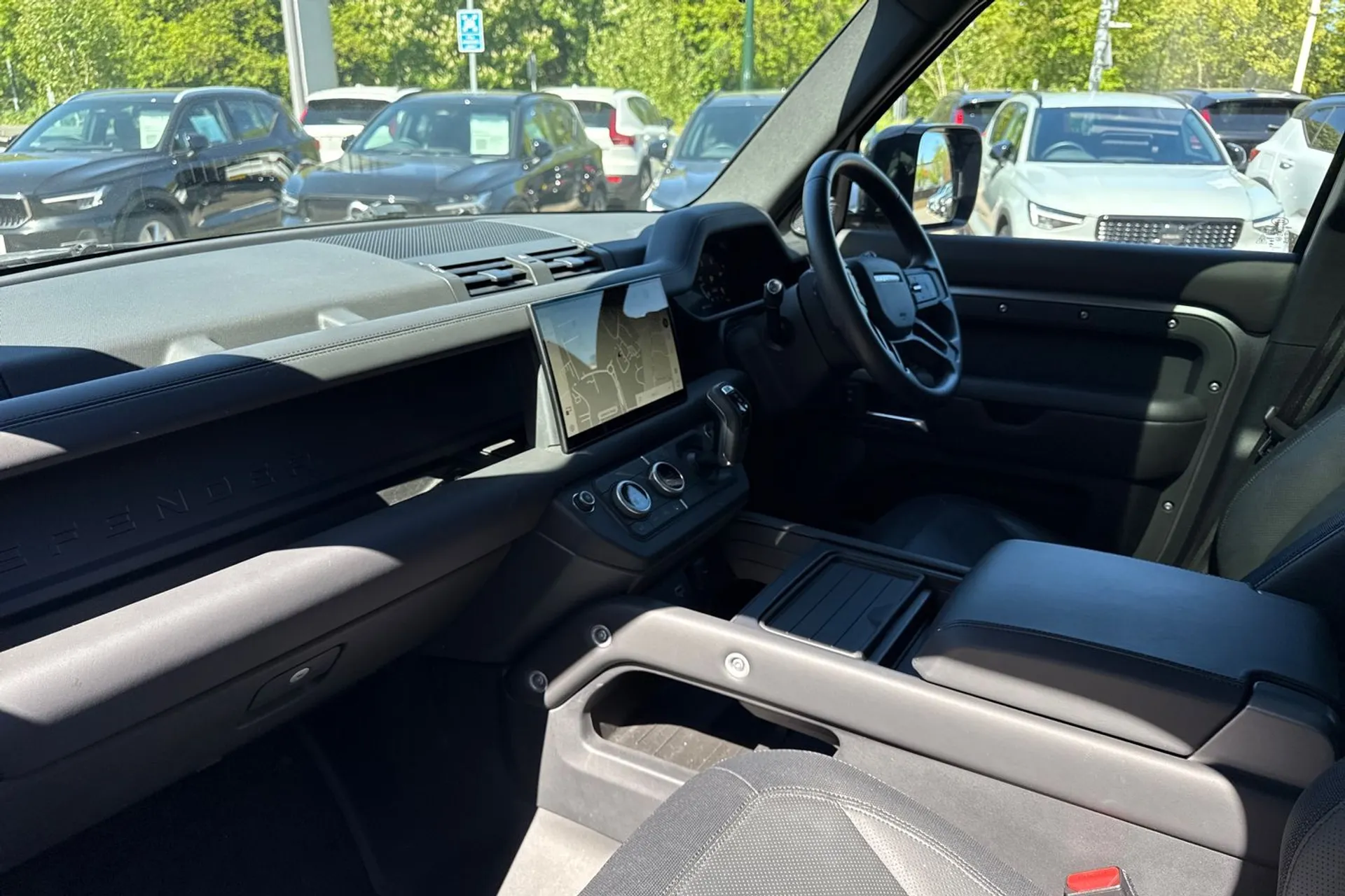 LAND ROVER DEFENDER thumbnail image number 27