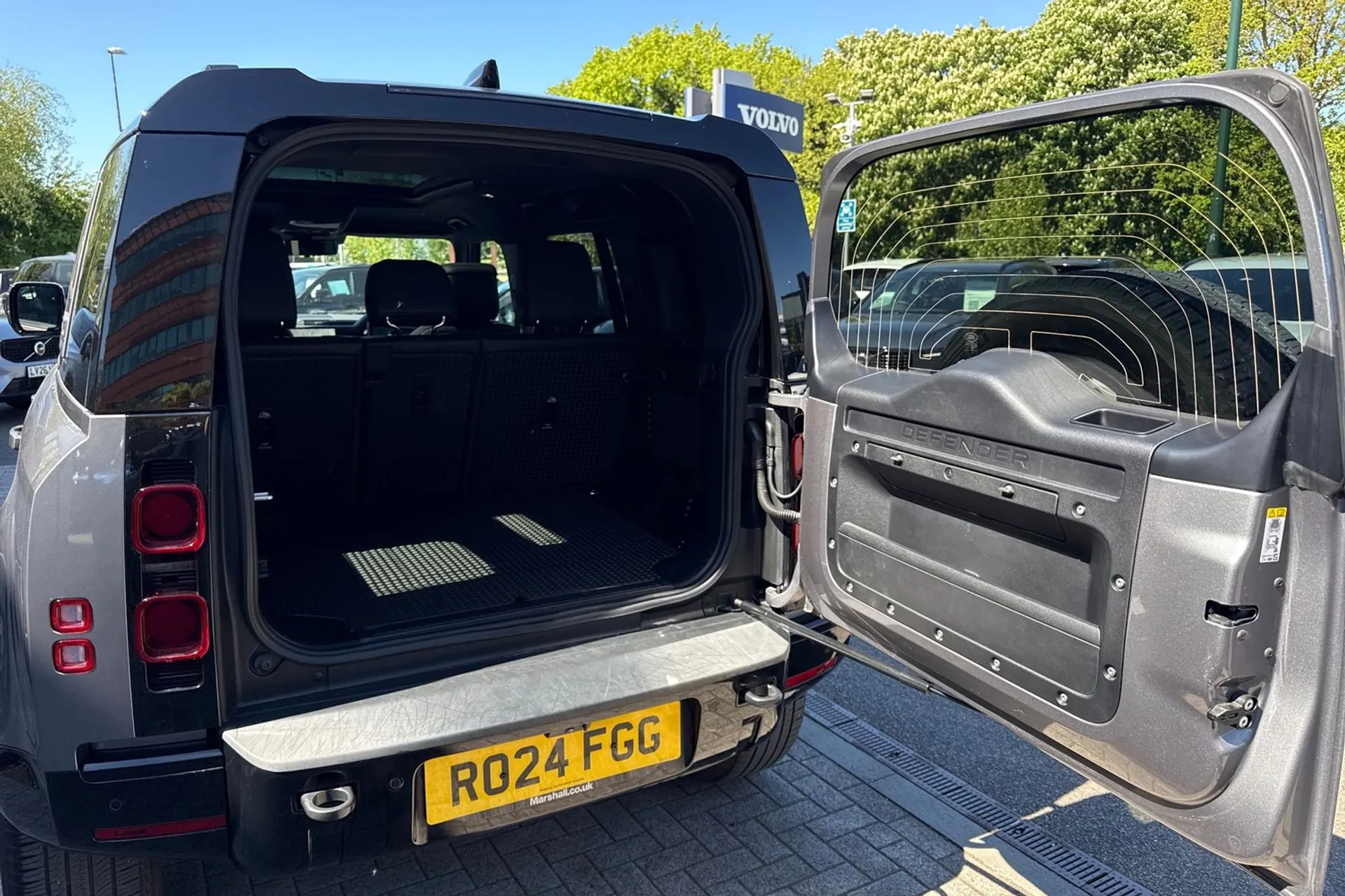 LAND ROVER DEFENDER thumbnail image number 22