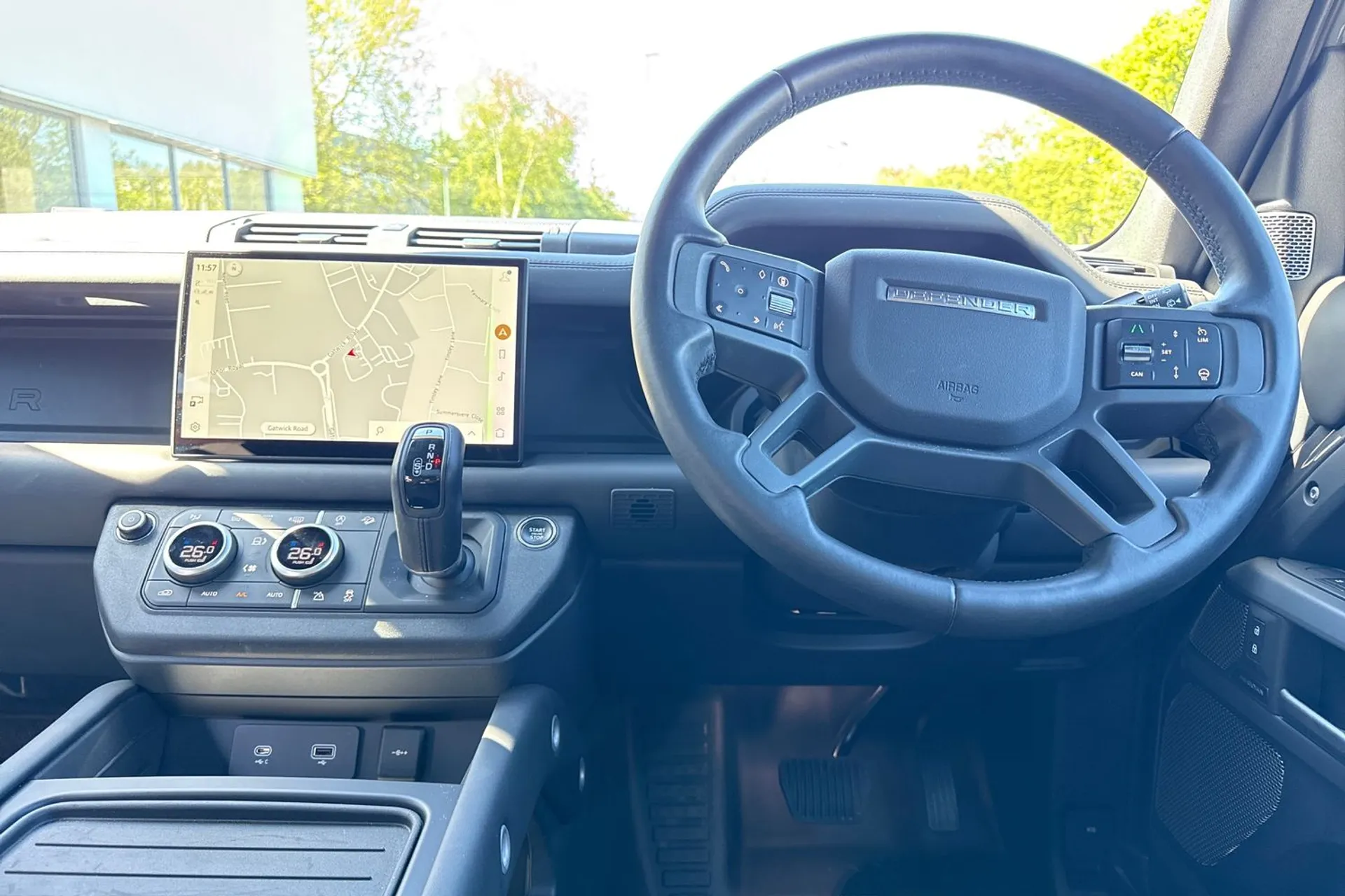 LAND ROVER DEFENDER thumbnail image number 34