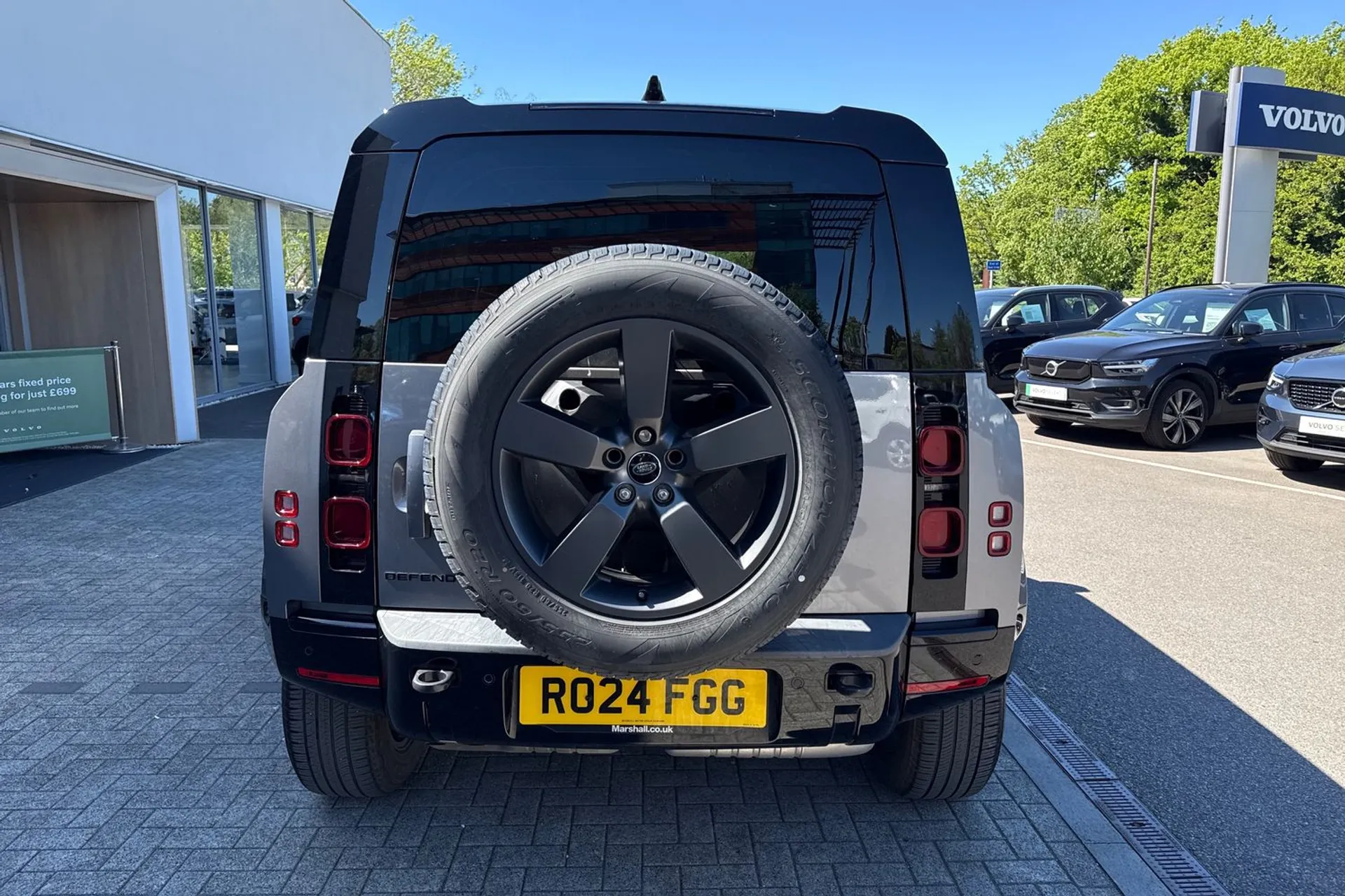 LAND ROVER DEFENDER thumbnail image number 9