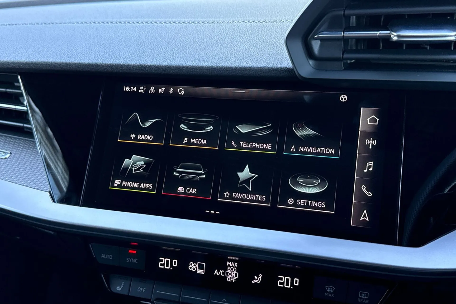 Audi A3 thumbnail image number 25